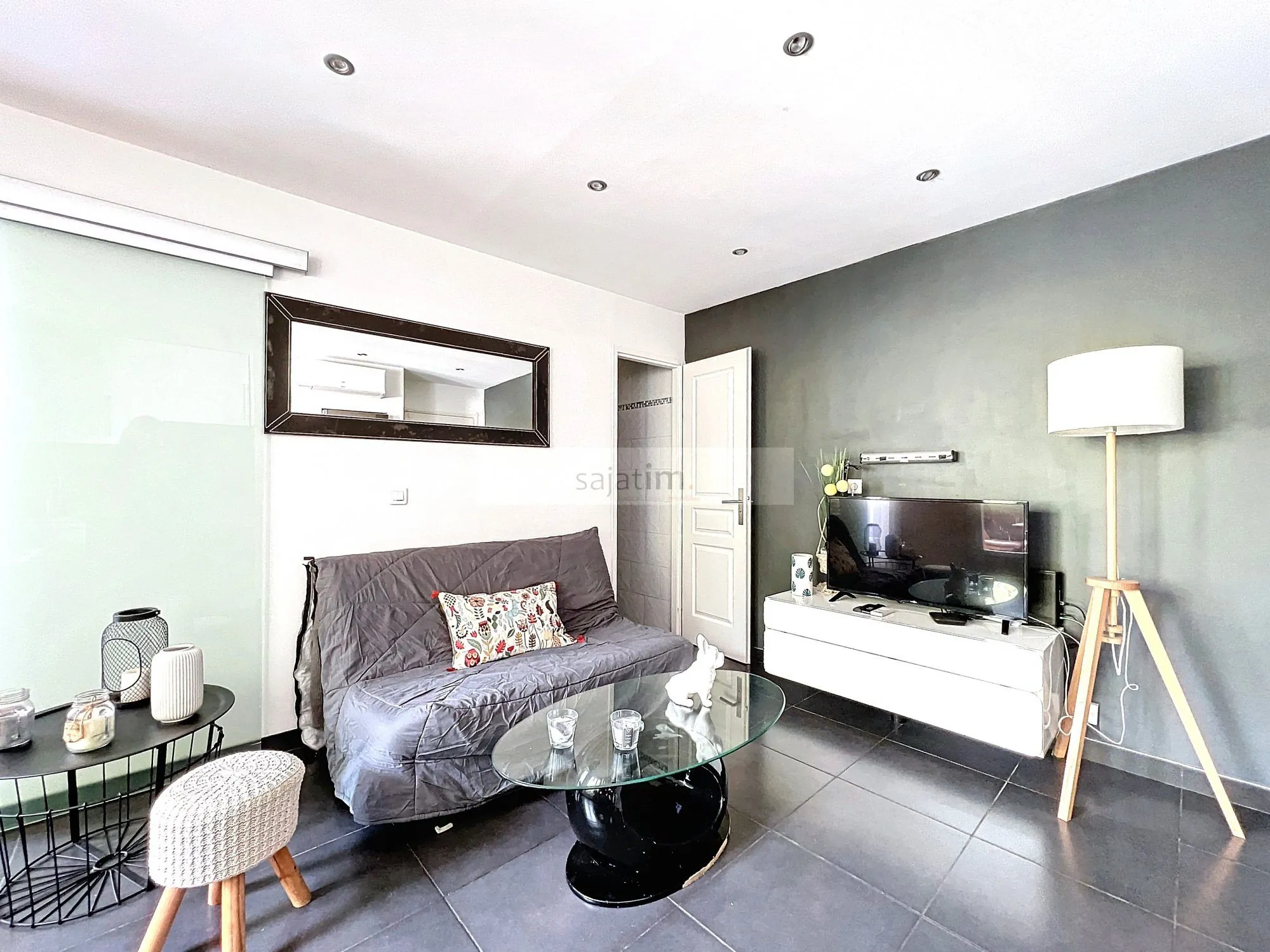 Appartement T2 de 27 m² à Fabrégas avec Terrasse et Parking Privé