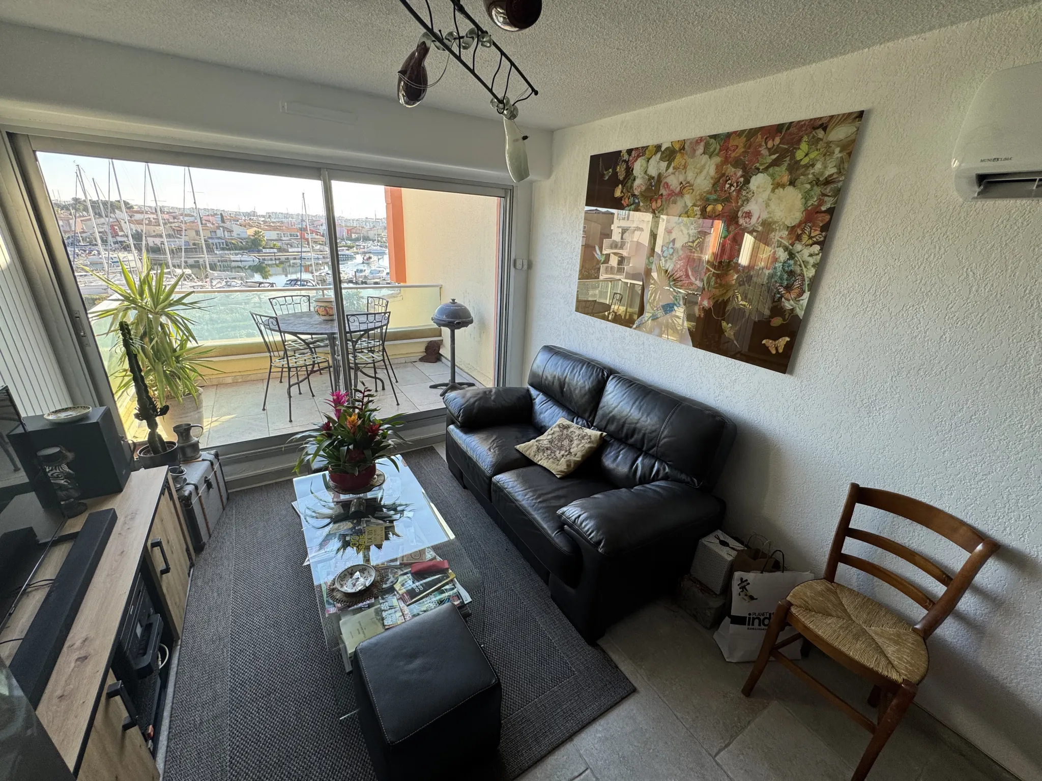 Appartement duplex rénové avec vue port et parking à Cap d'Agde