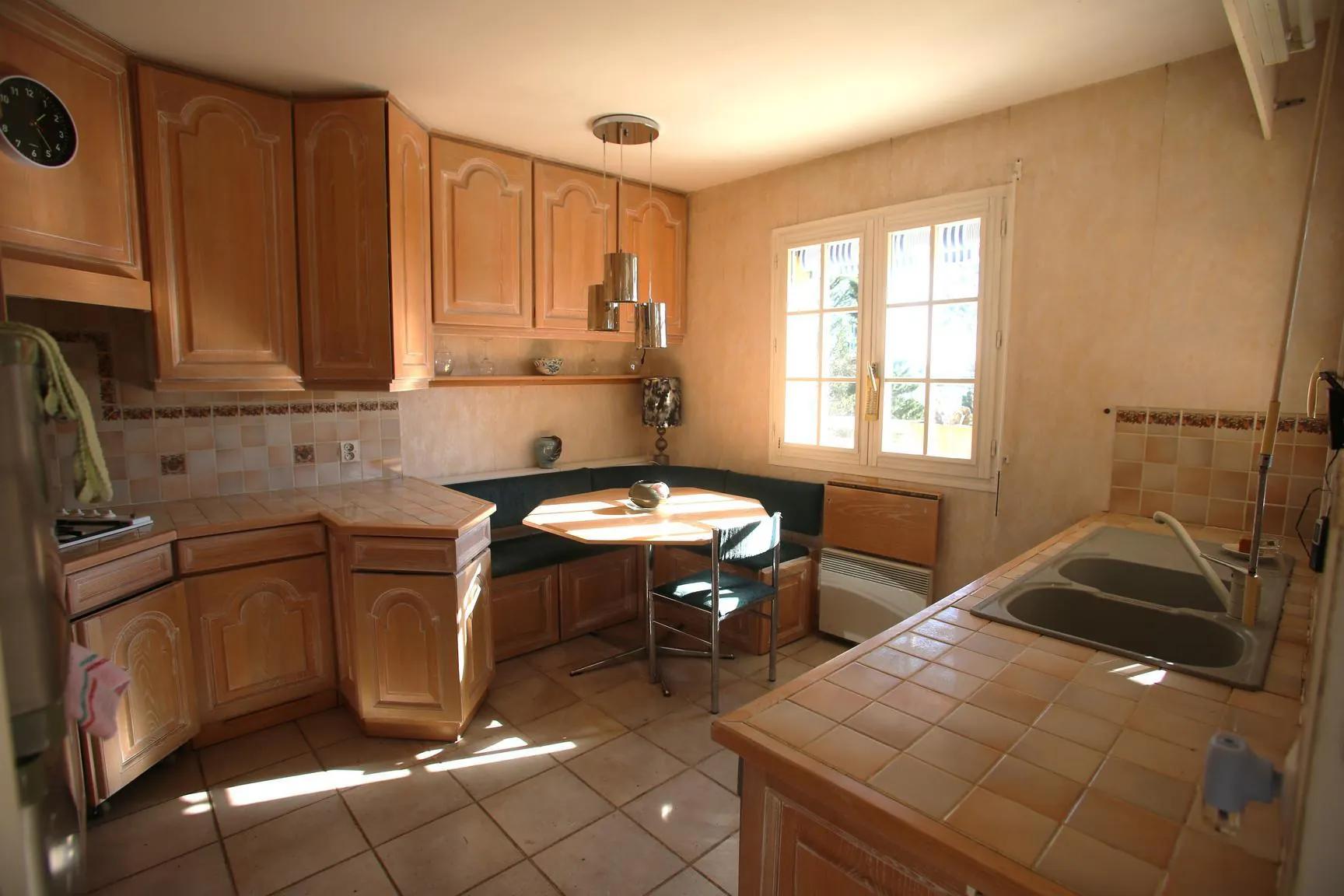 Villa en vente avec piscine et vue dominante à Albi - Maison spacieuse et bien équipée 