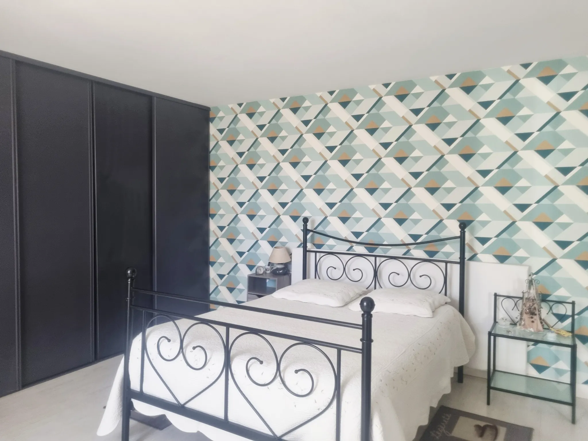 Maison en pierre à Bazas avec grand jardin et terrasse couverte 