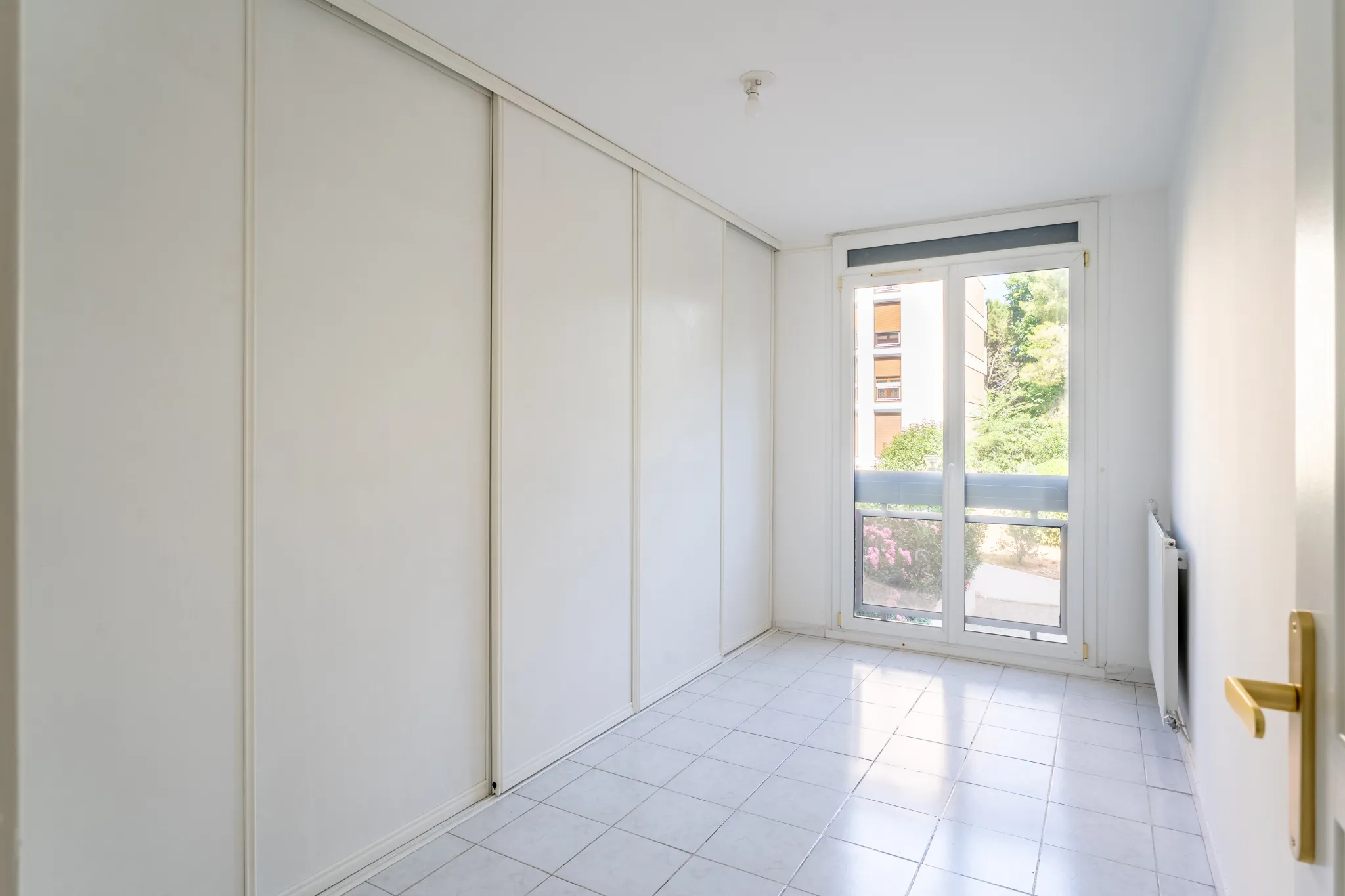 Appartement 3 pièces à vendre à Marseille 9ème – résidence sécurisée et terrasse 