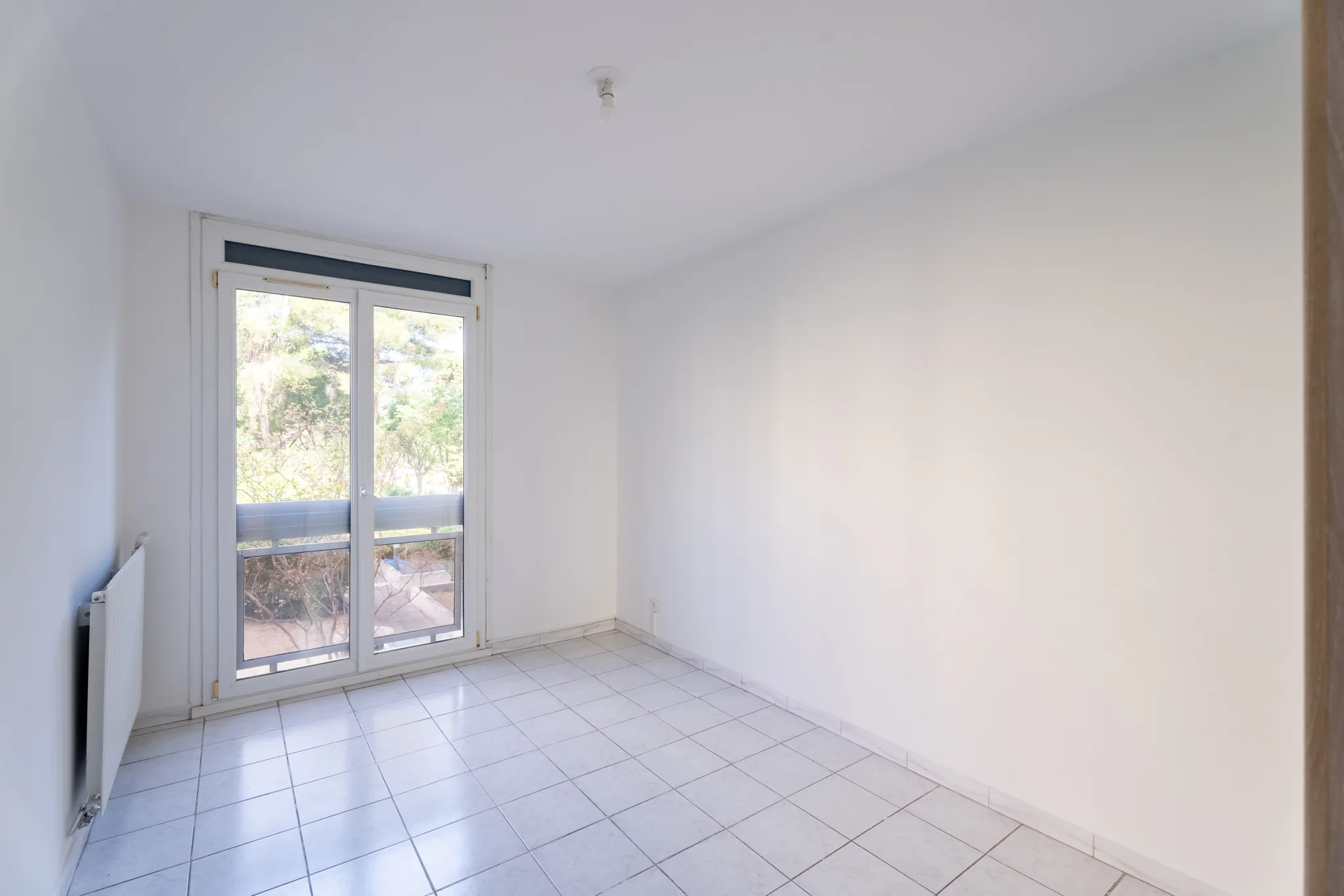 Appartement 3 pièces à vendre à Marseille 9ème – résidence sécurisée et terrasse 