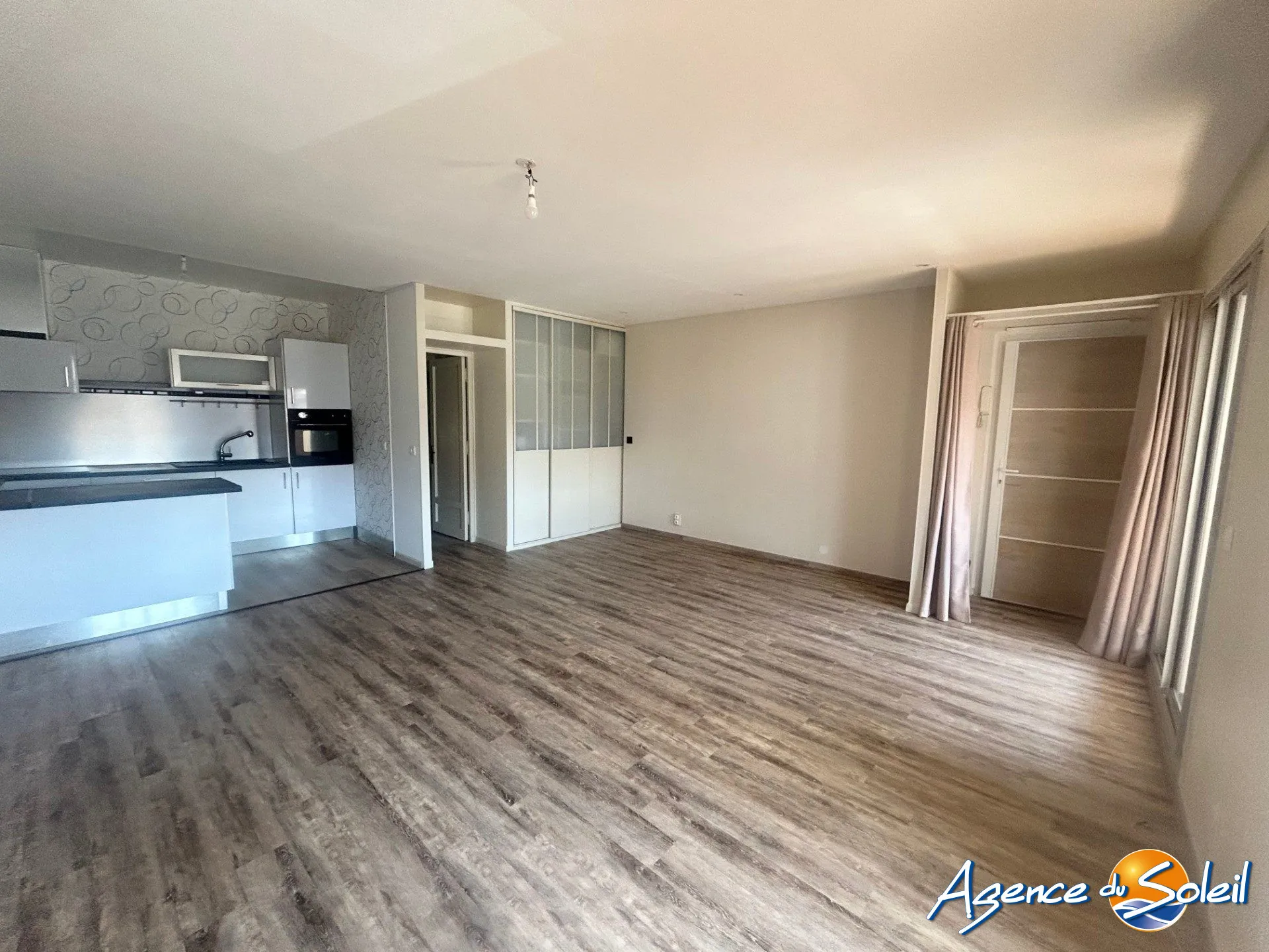 Spacieux T3 à Narbonne, Secteur Recherché avec Loggia et Faibles Charges