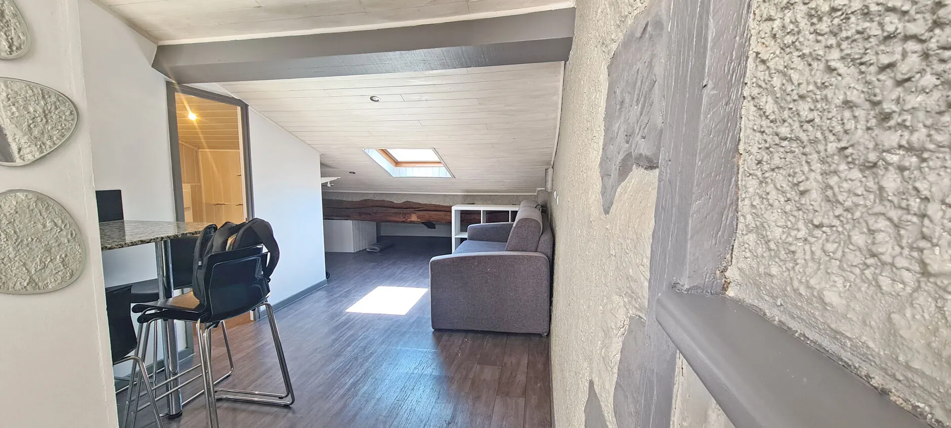 Studio rénové à Bayonne proche des halles et de la cathédrale à moins de 90 000 € 