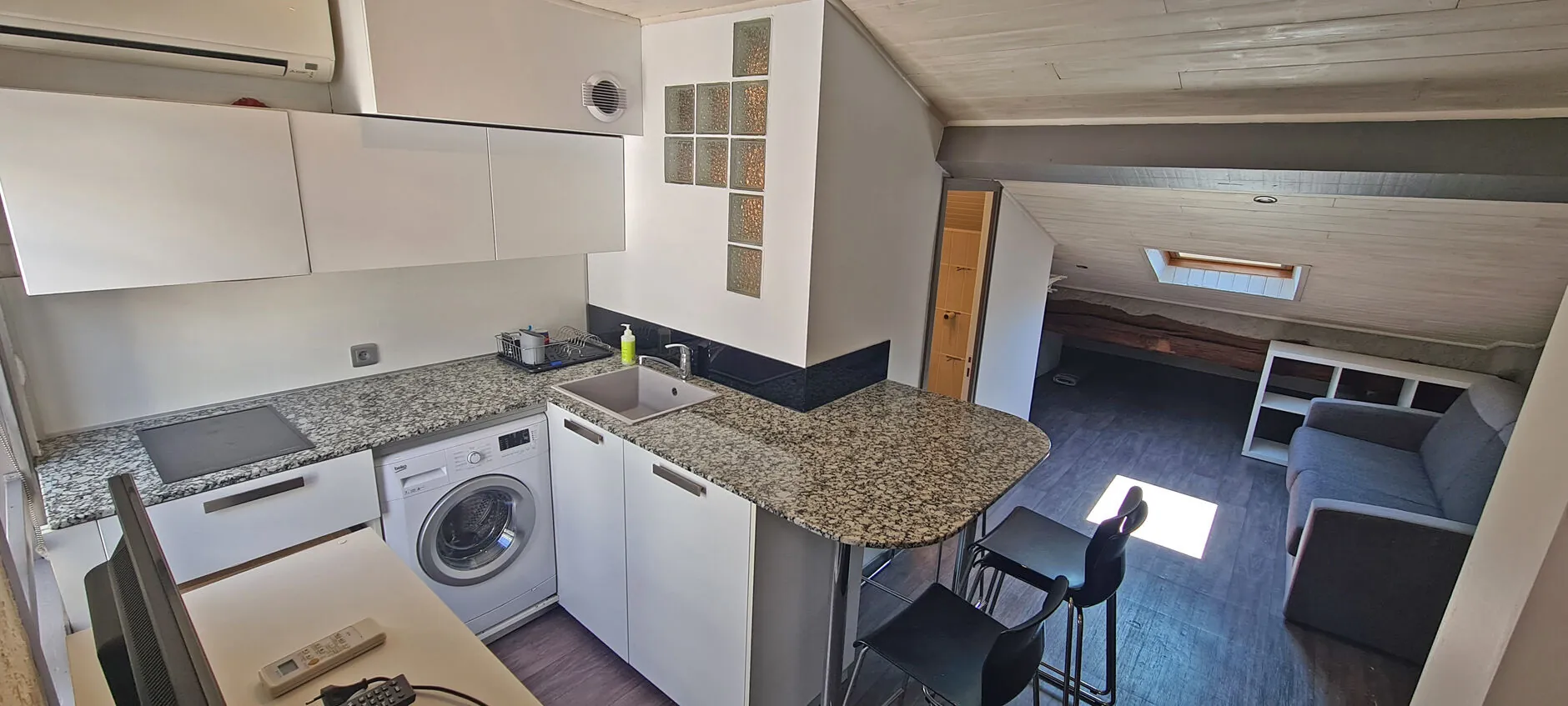 Studio rénové à Bayonne proche des halles et de la cathédrale à moins de 90 000 € 