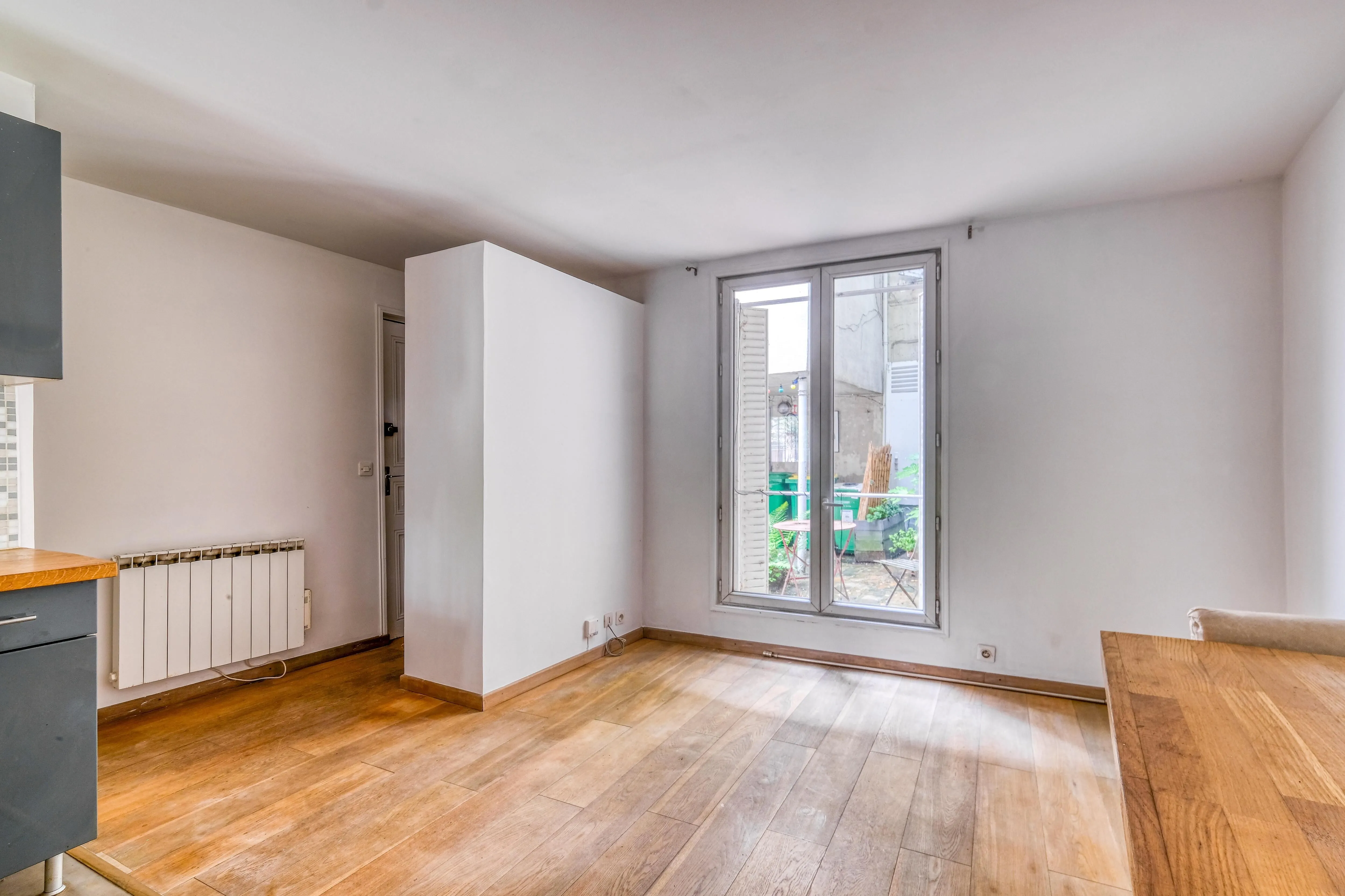 Studio de 18,12 m² à Paris 14e avec remise et travaux votés 