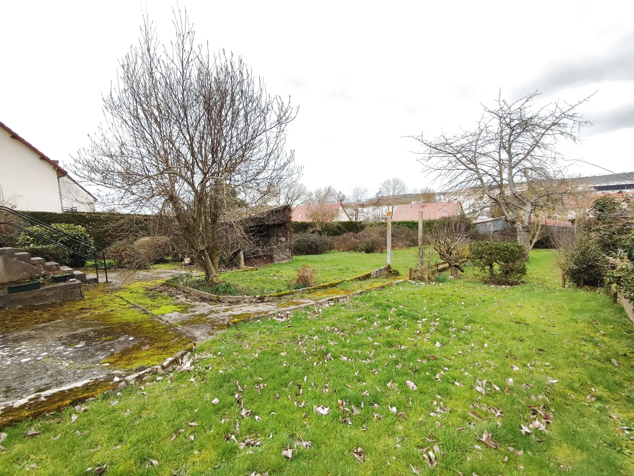 Maison de plain-pied à rénover au parc Sainte-Croix à Eu 