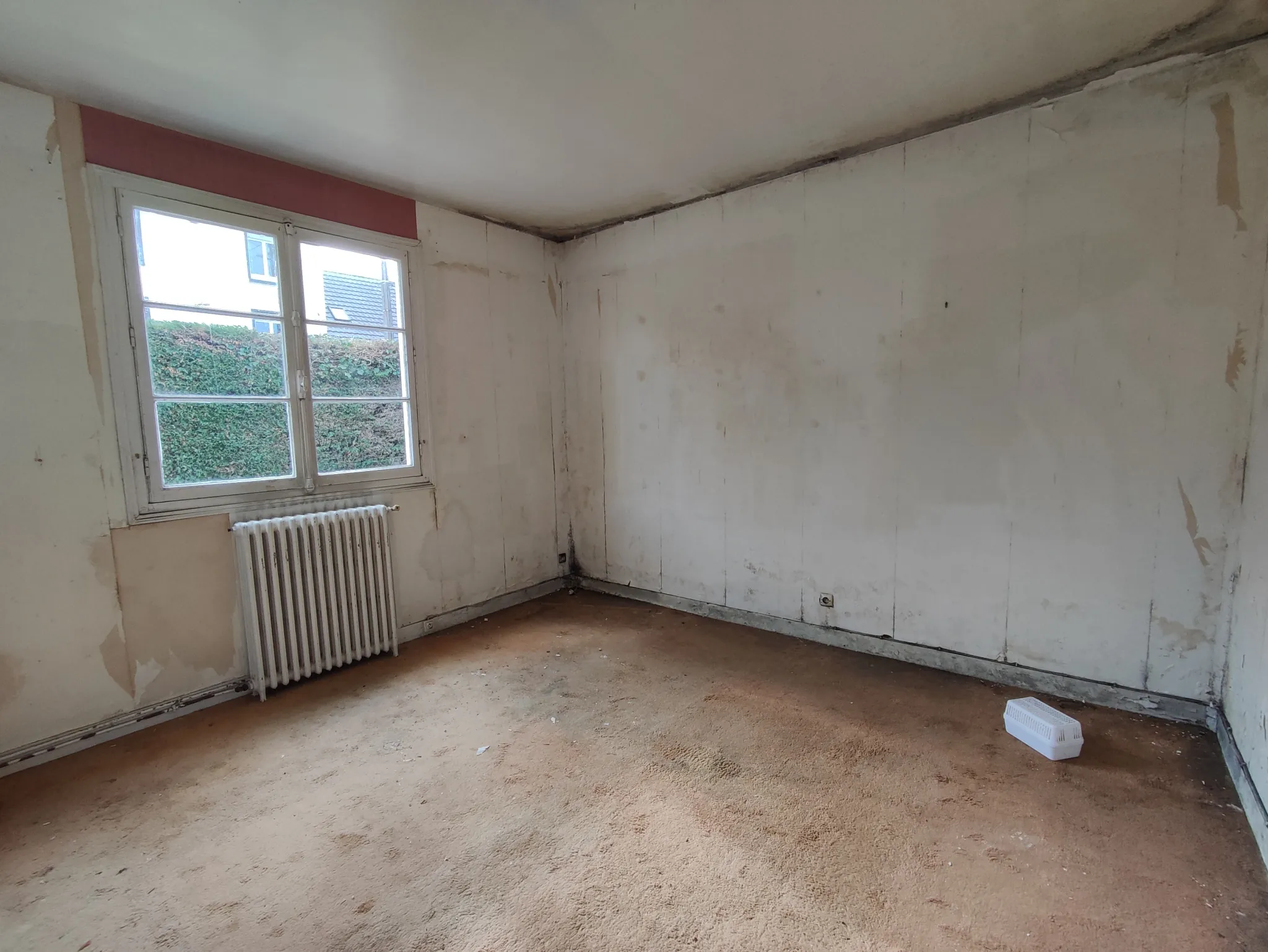 Maison de plain-pied à rénover au parc Sainte-Croix à Eu 