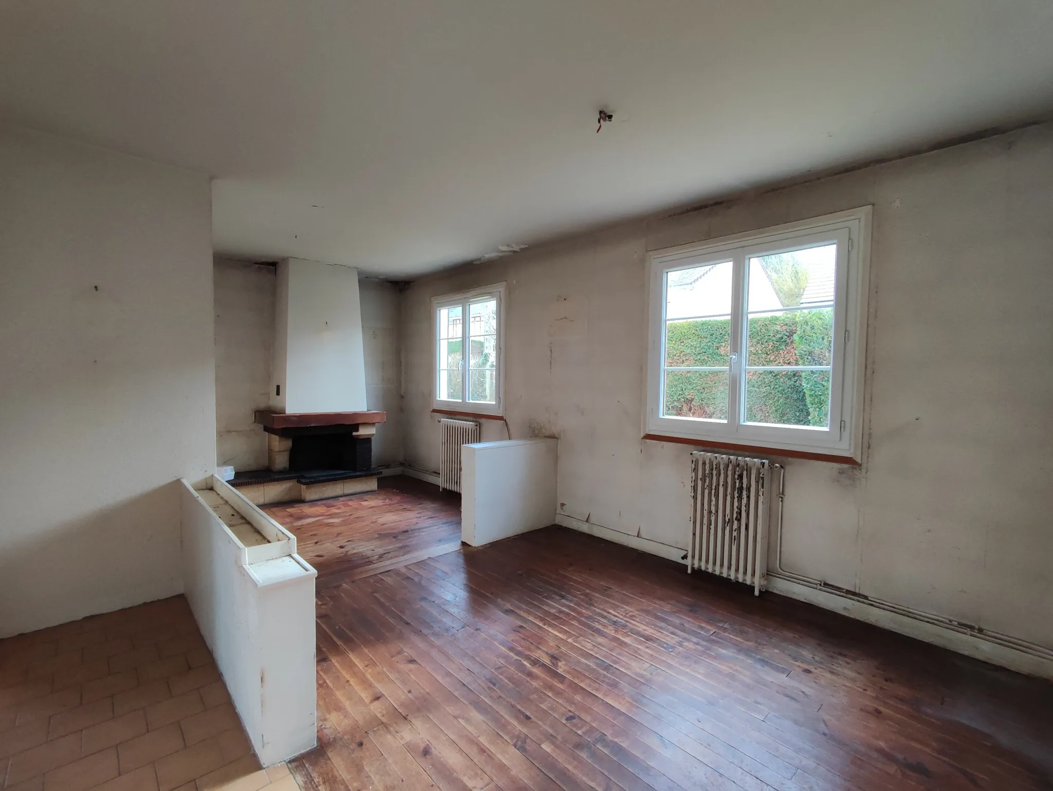 Maison de plain-pied à rénover au parc Sainte-Croix à Eu 