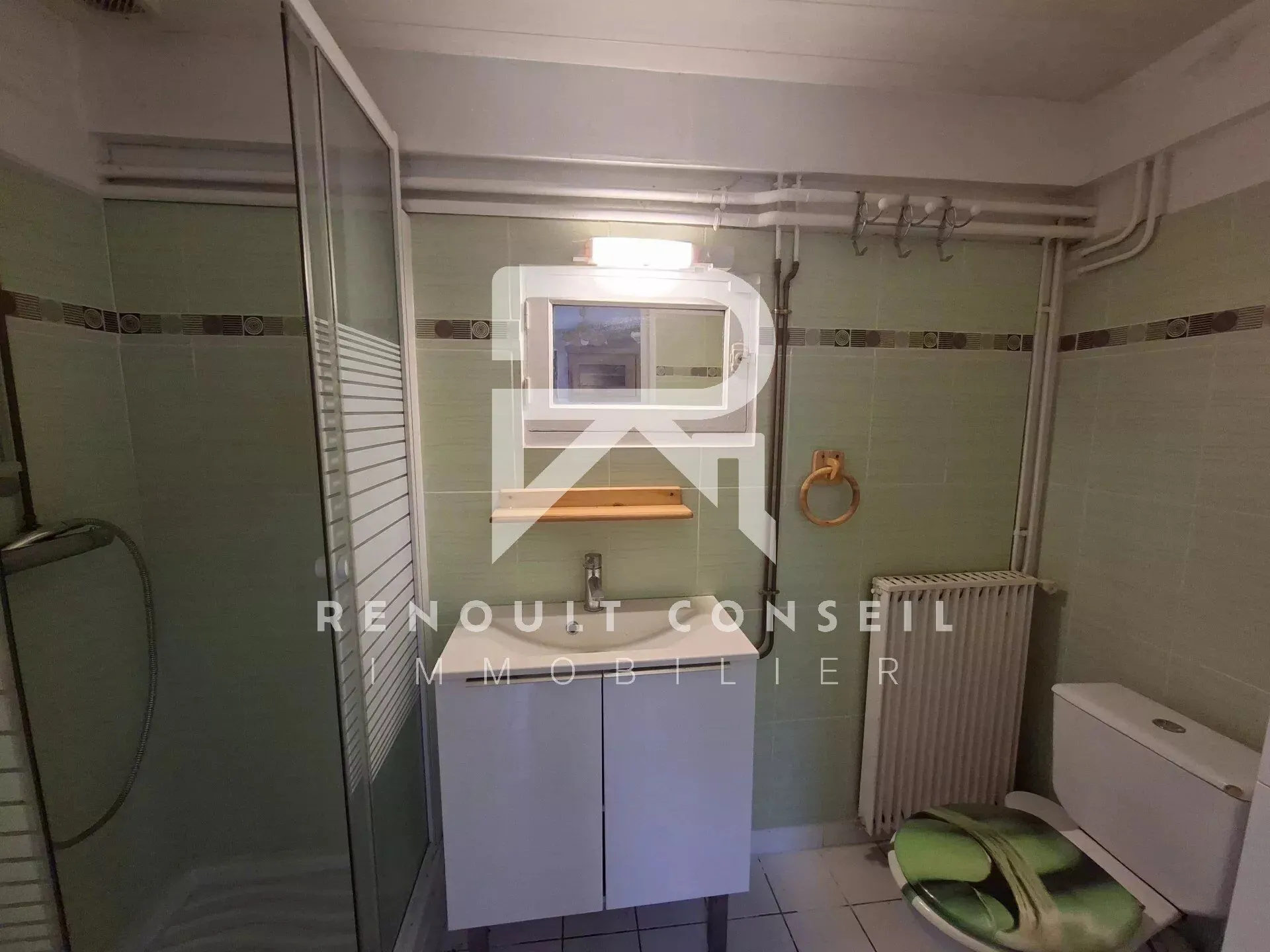 Longère à rafraîchir à Barquet, maison normande de 82 m² avec dépendance et garage 