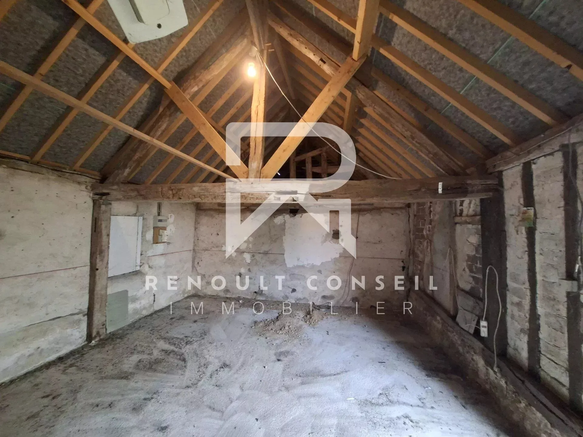 Longère à rafraîchir à Barquet, maison normande de 82 m² avec dépendance et garage 