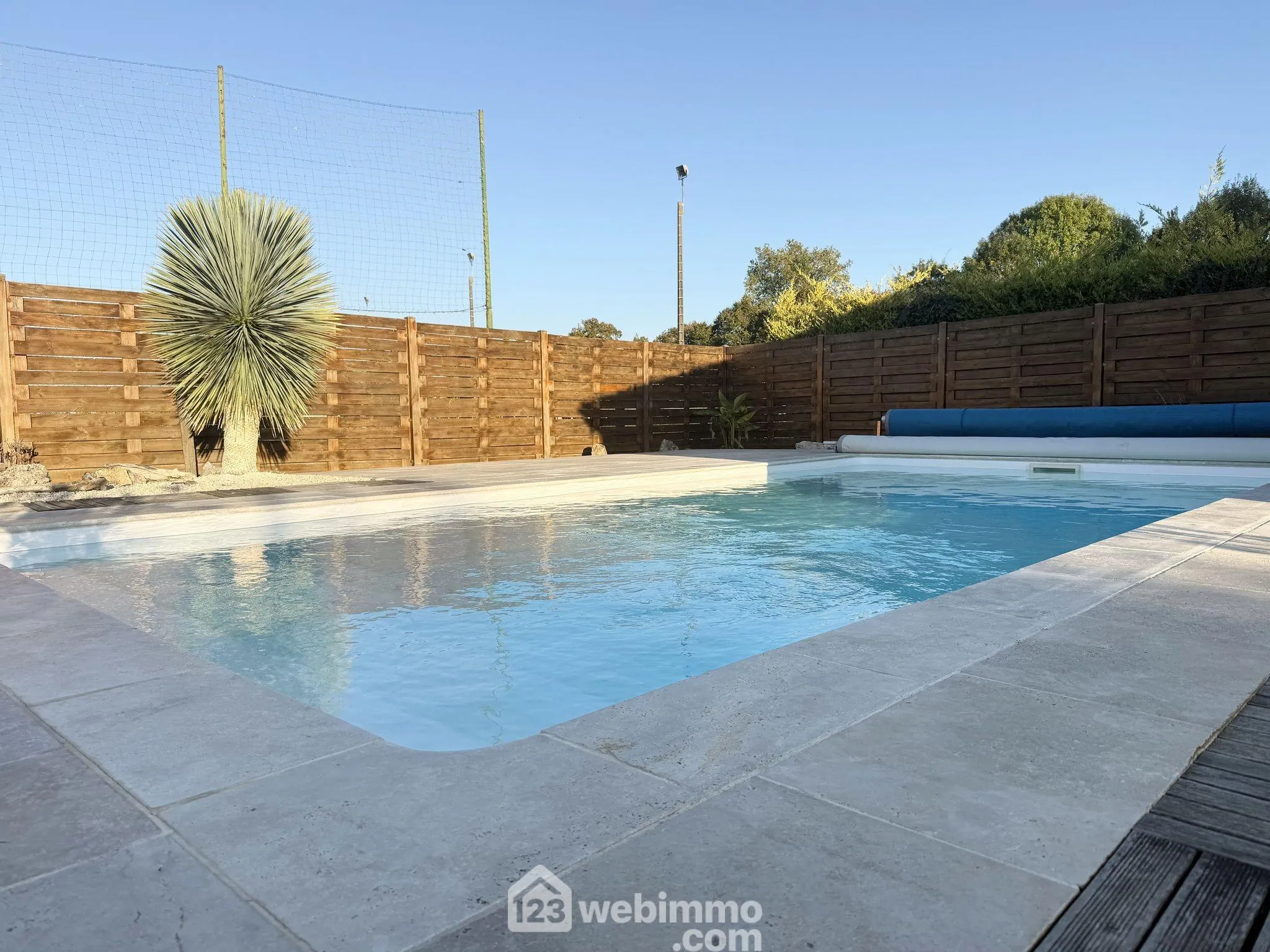 Maison de 103 m² avec piscine à Champigny en Rochereau - Terrain de 1092 m² 