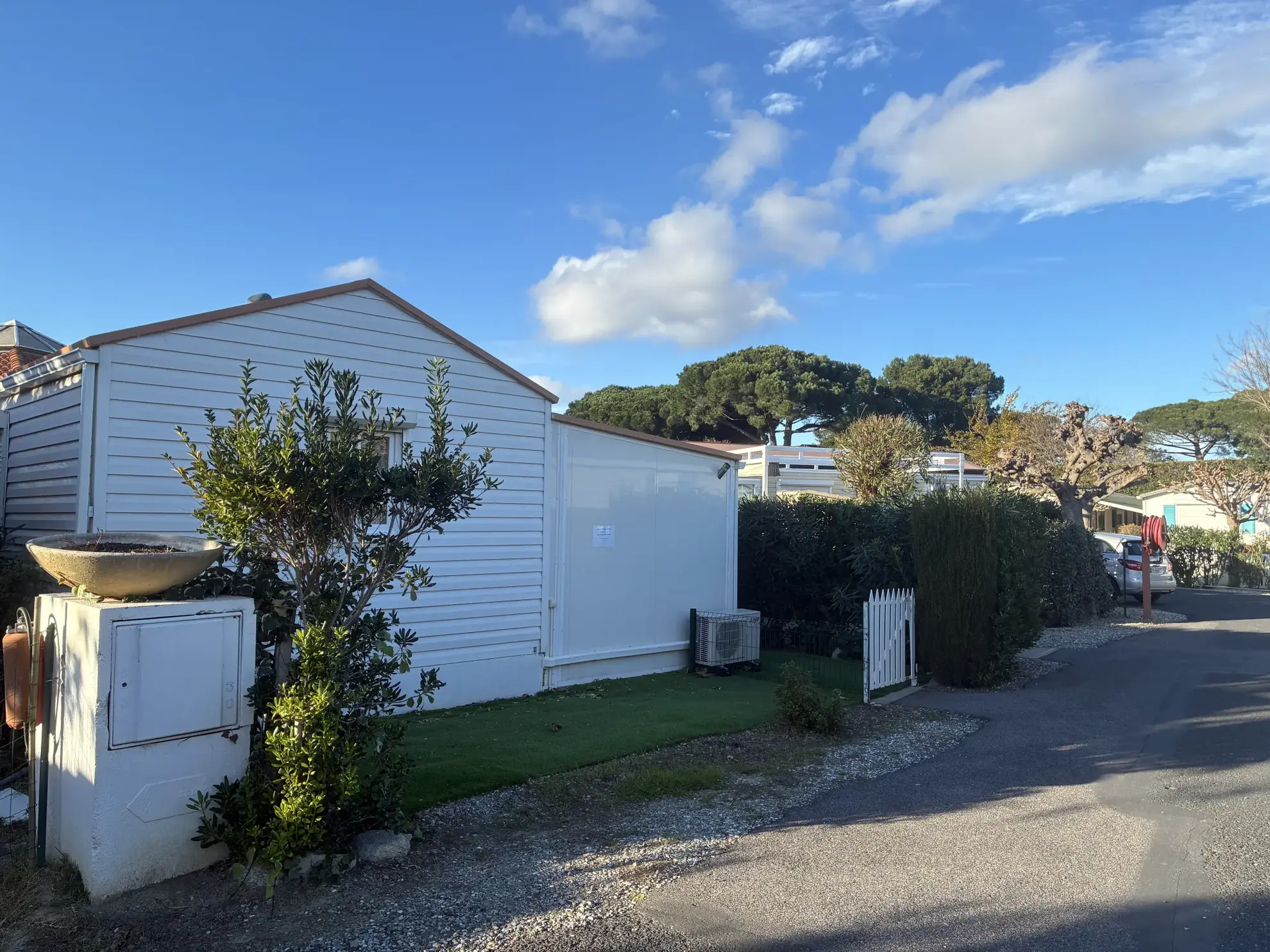 Mobil-home rénové en vente à Argeles-sur-Mer, proche plage et loisirs, dans camping 4 étoiles