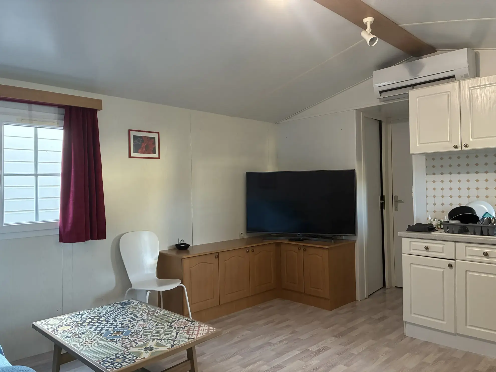 Mobil-home rénové en vente à Argeles-sur-Mer, proche plage et loisirs, dans camping 4 étoiles 