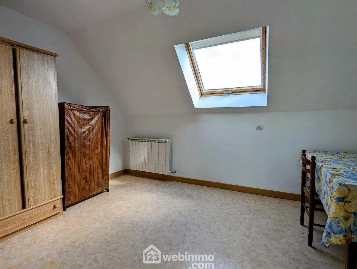 Belle maison 7 pièces à Callac avec jardin et garage en vente 