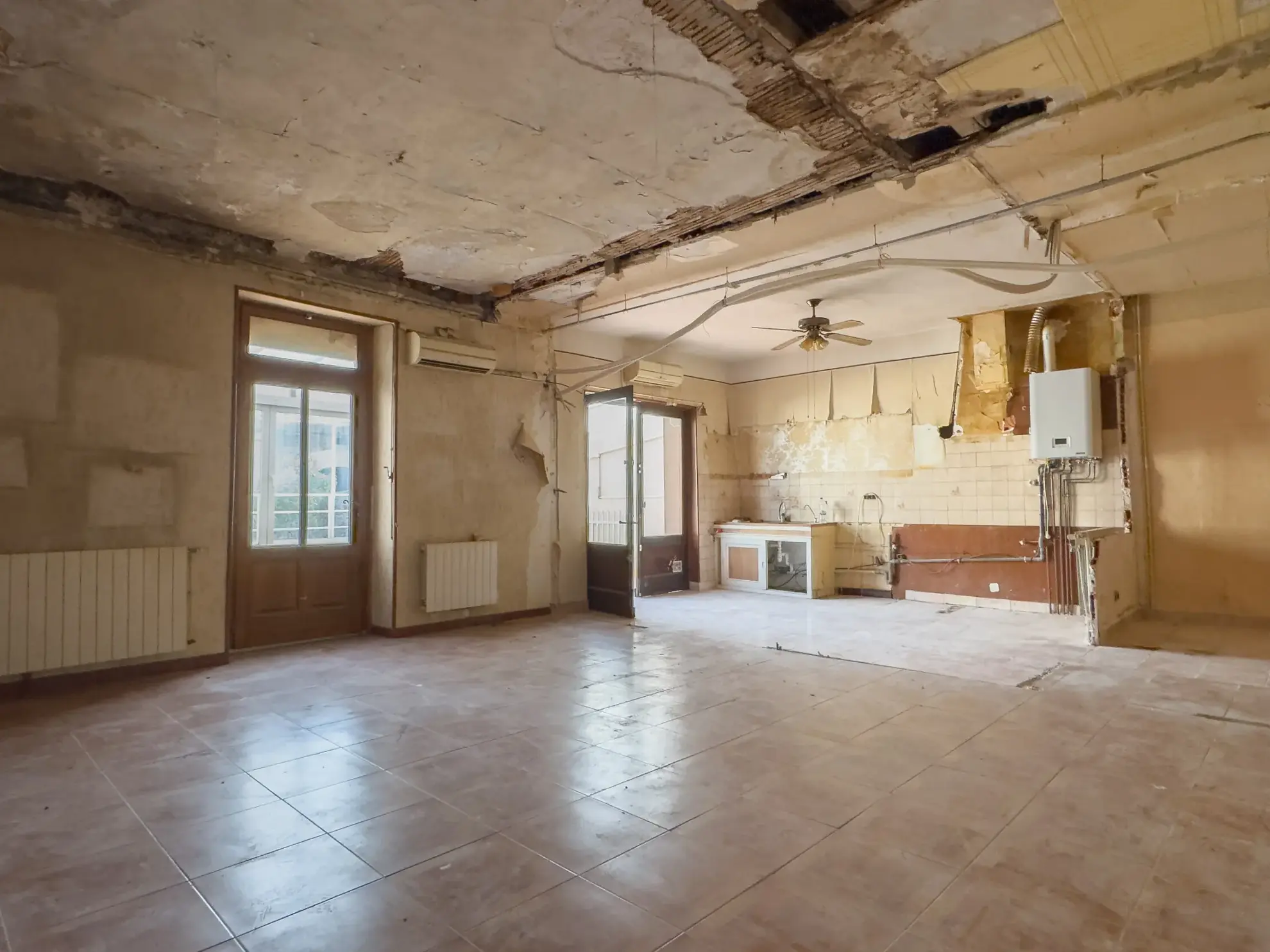 Maison de village à rénover avec grand potentiel au Pouzin 