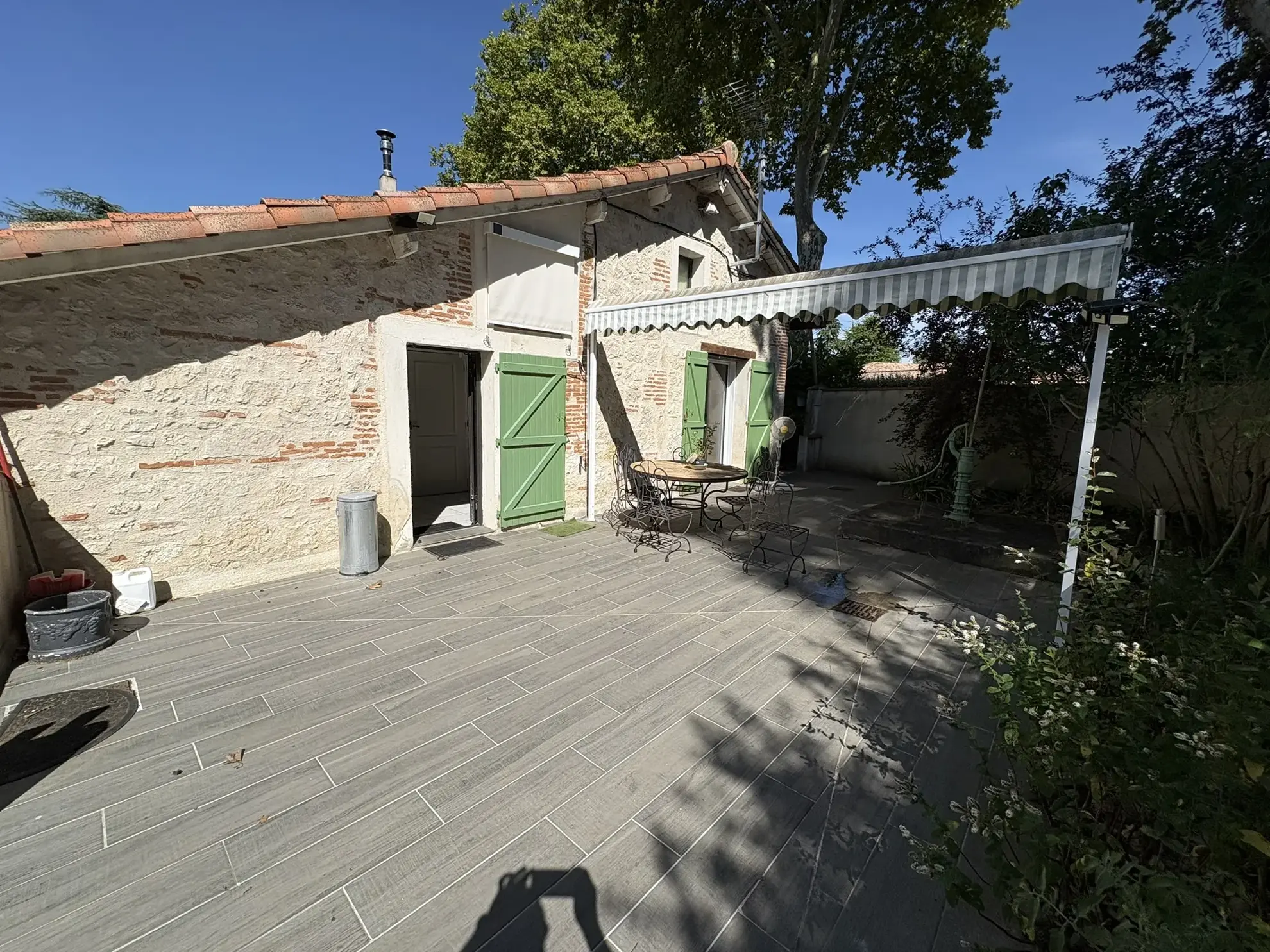 Belle maison en viager à Valence d'Agen avec piscine et grand terrain