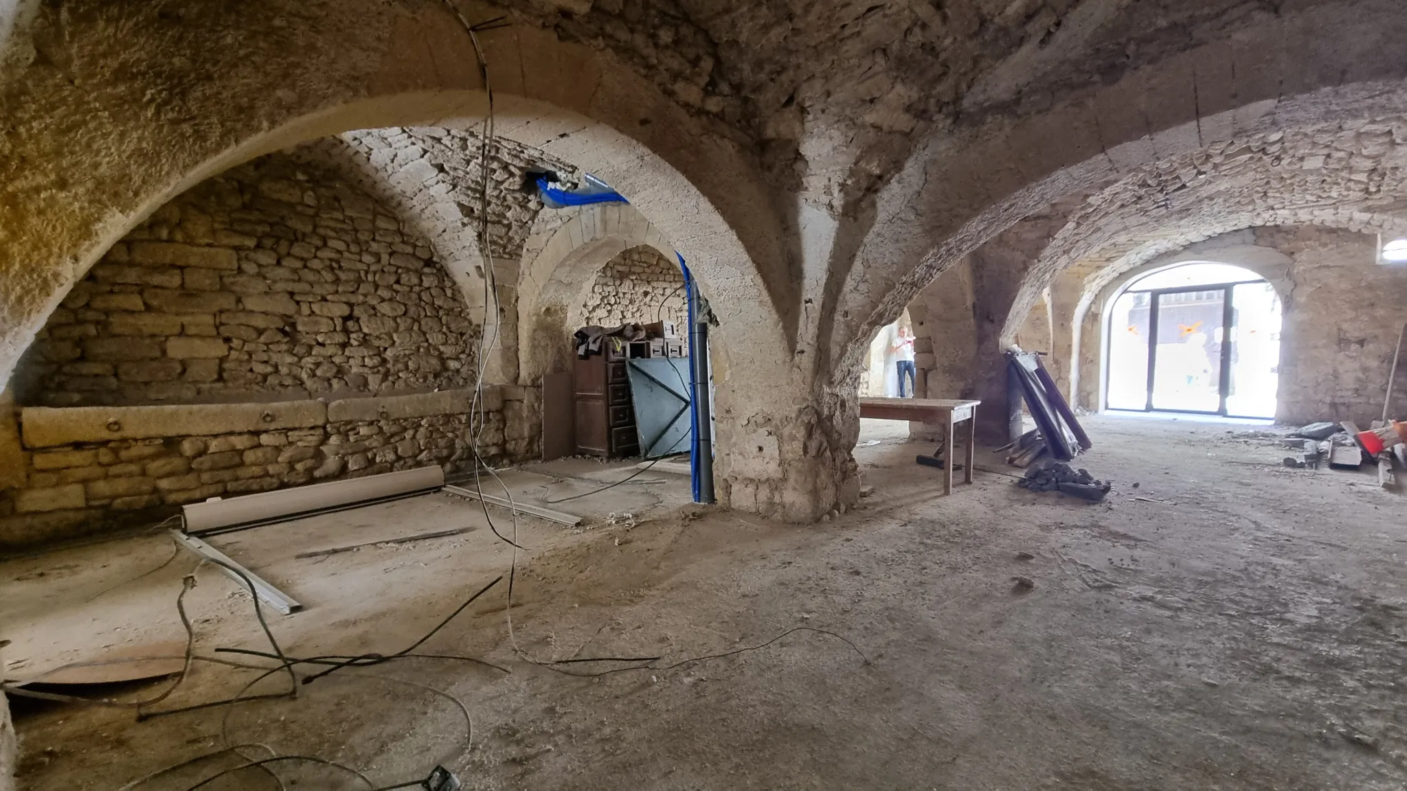 A vendre bureaux ou local commercial de 140 m² à Sommieres 