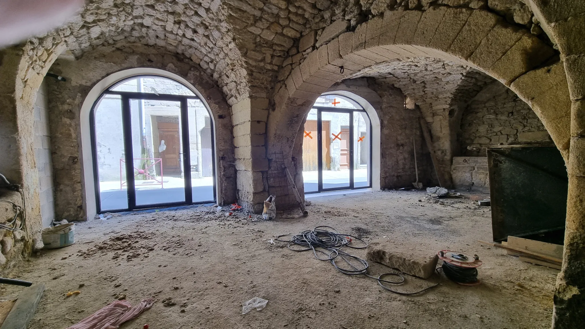 A vendre bureaux ou local commercial de 140 m² à Sommieres 