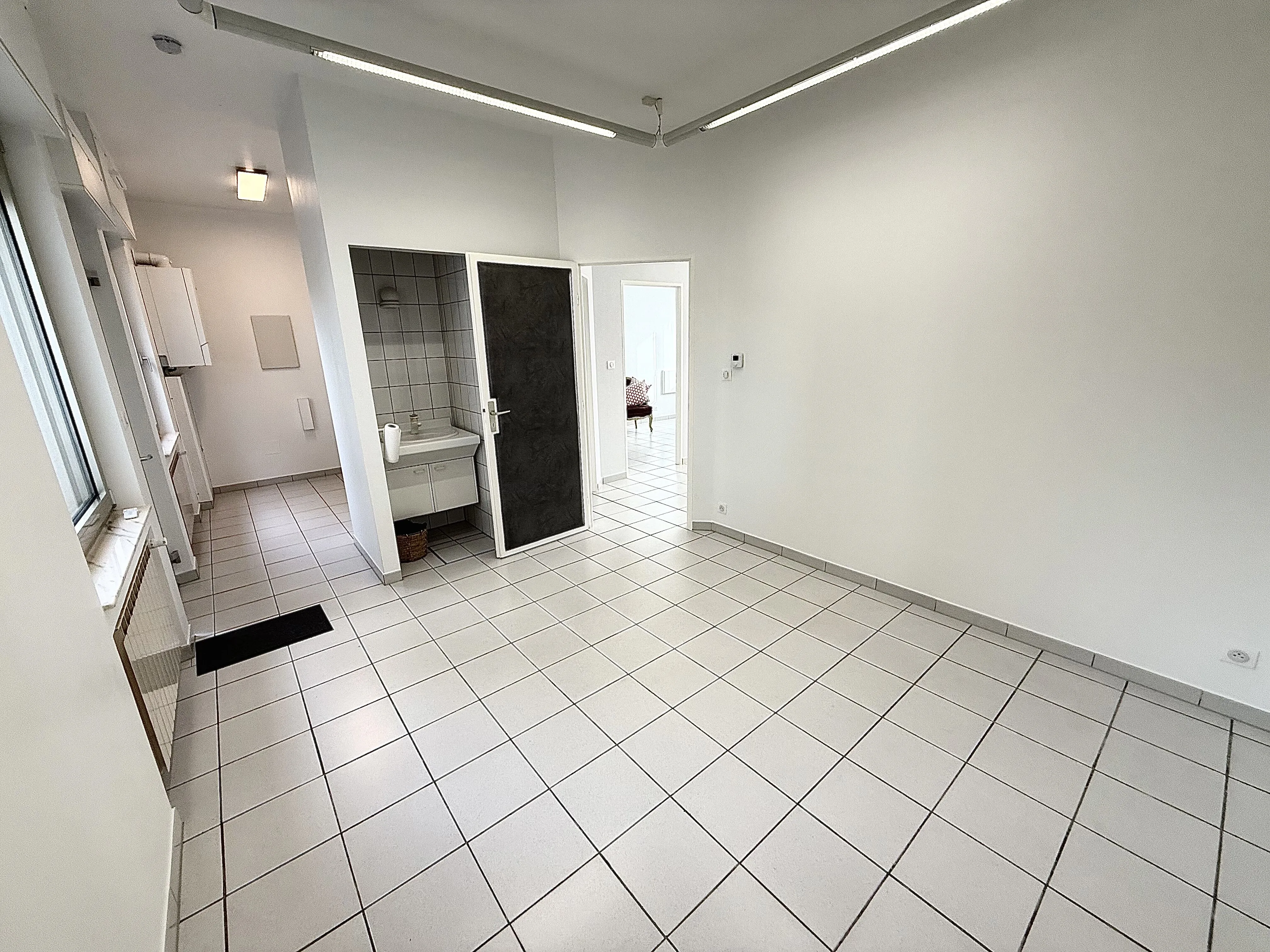 Maison individuelle de 116 m² à Hagondange avec local professionnel et jardin 