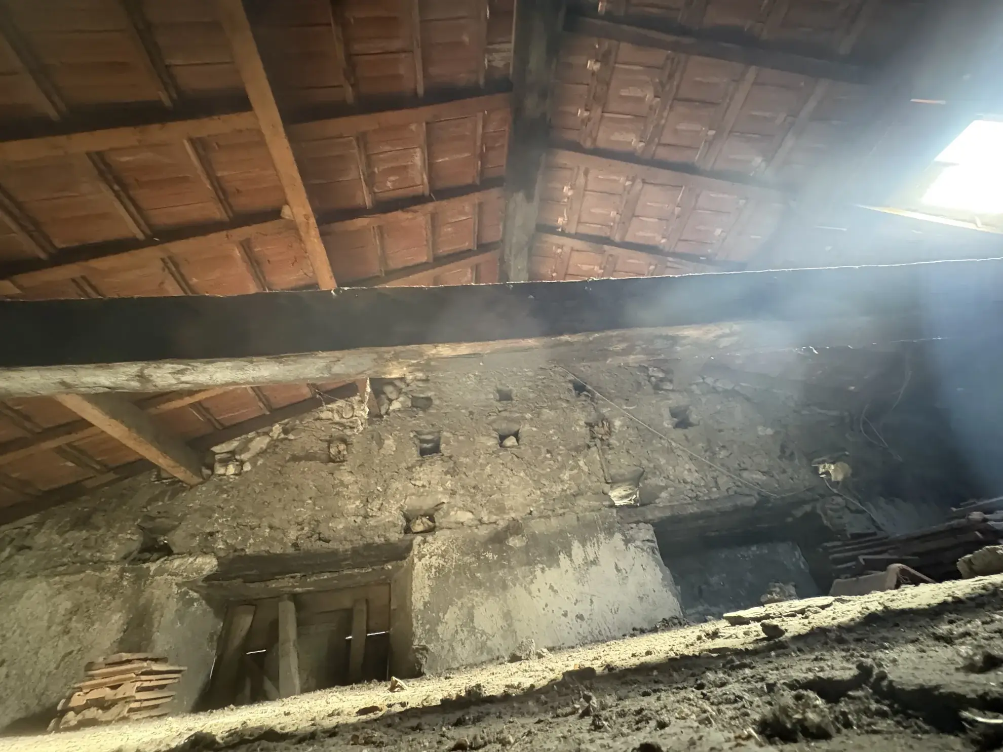 Maison de village à rénover avec terrasse à Fontan dans les Alpes-Maritimes 