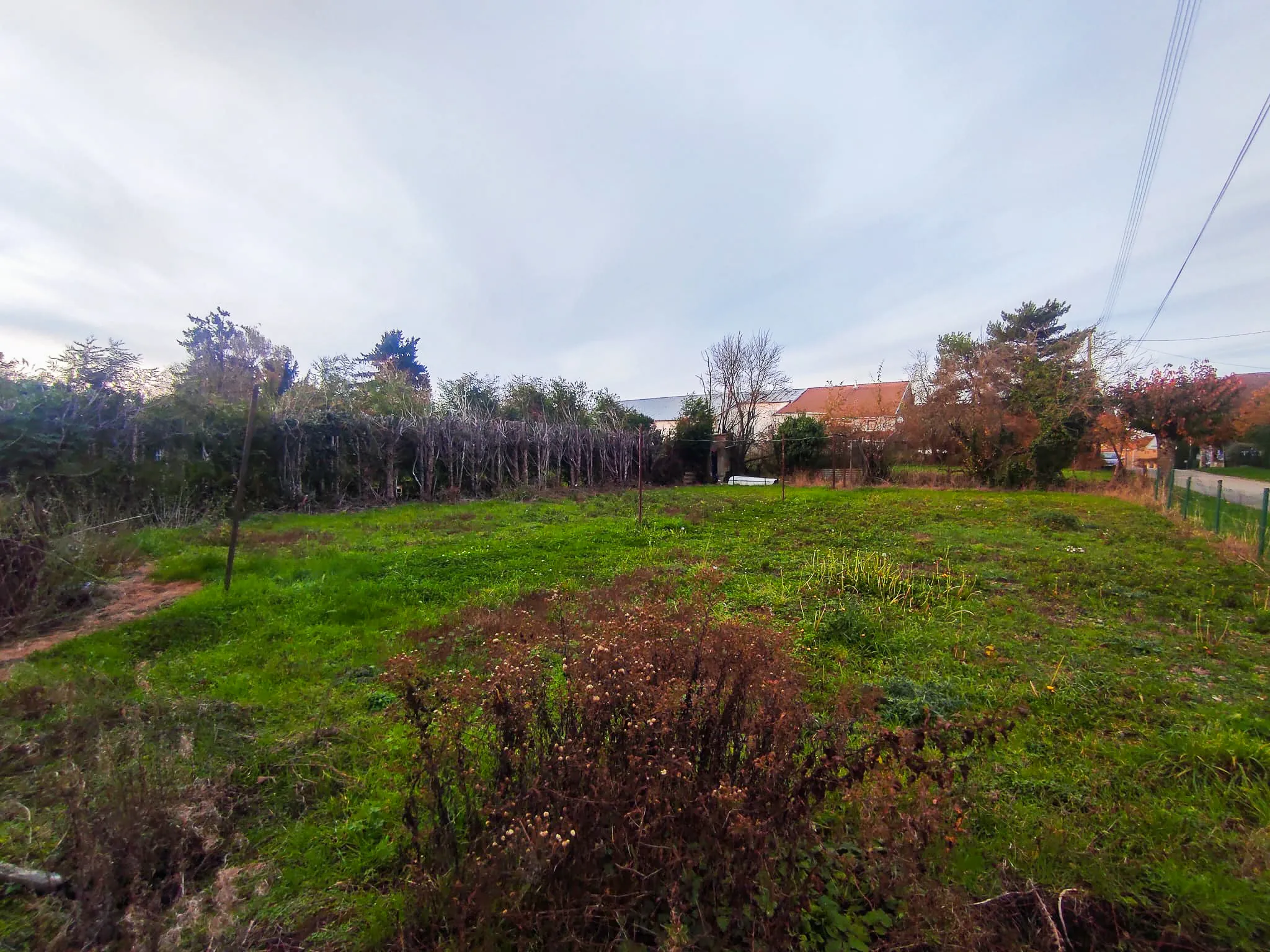 Maison à rénover sur terrain constructible à Longuyon proche frontière 