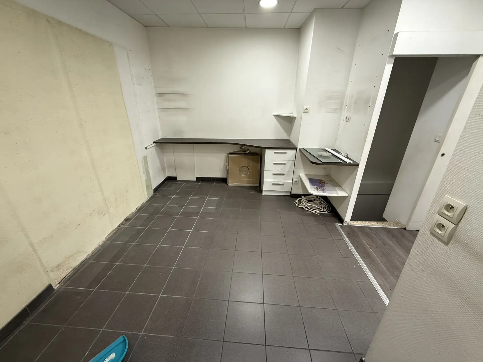 A vendre local commercial à Saint Affrique - Emplacement passants 