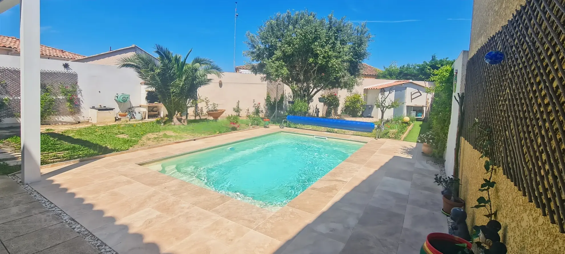 Belle villa avec piscine, terrasse et garage à Narbonne