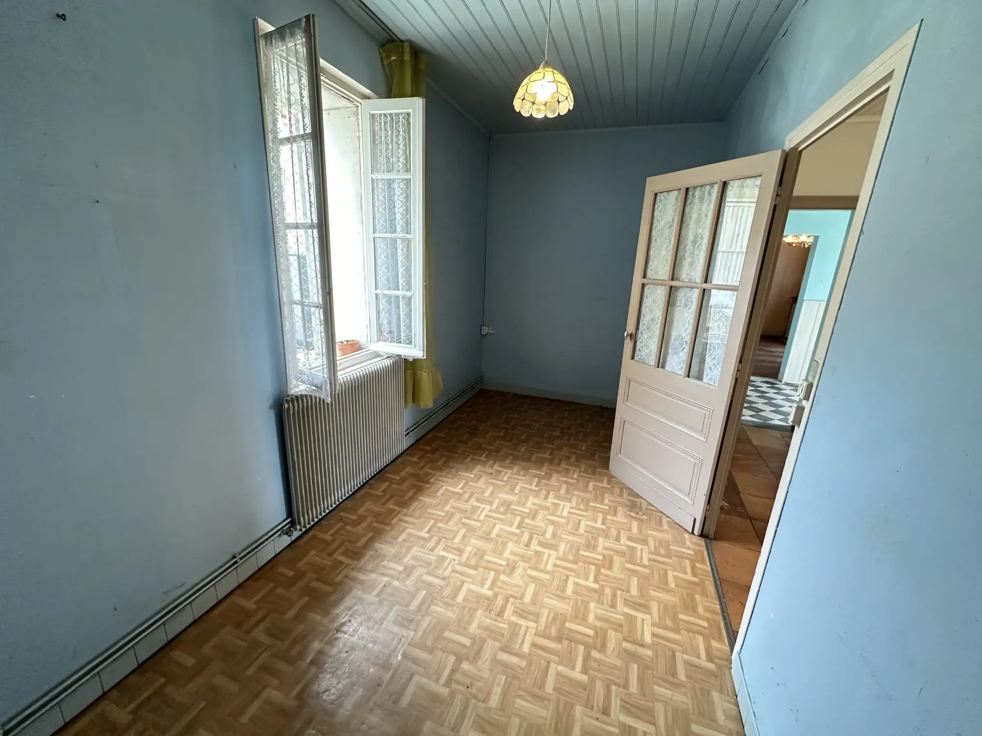 Longère en pierre à Sainte-Bazeille avec fort potentiel d'investissement 