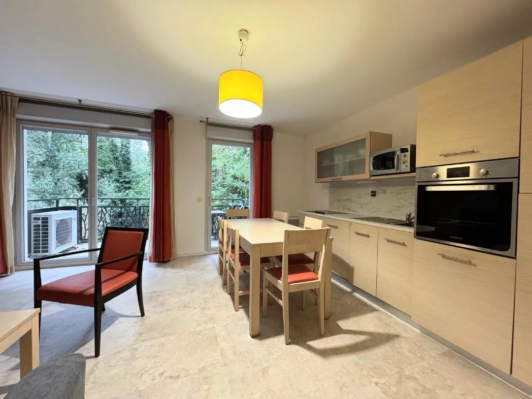 Duplex rénové et meublé à Divonne-lès-Bains, investissement locatif performant