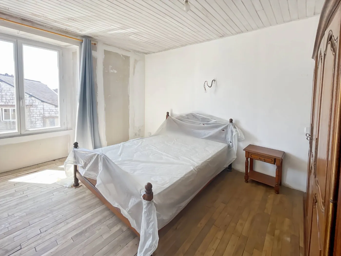 Maison à vendre à Crédin - Généreux volumes, à rénover dans le Morbihan 