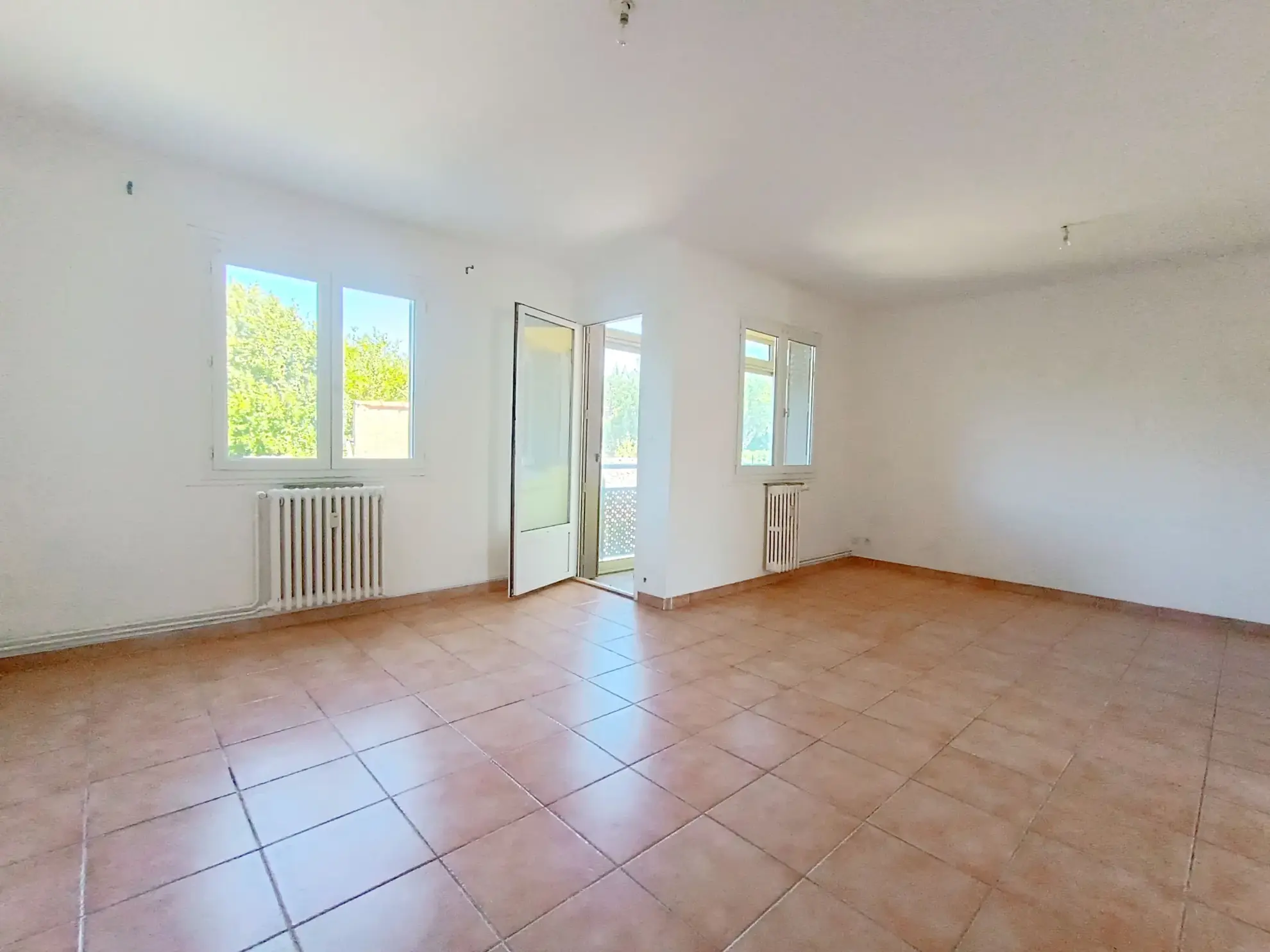 A vendre appartement T3 de 67 m2 avec balcon et garage à Carcassonne 