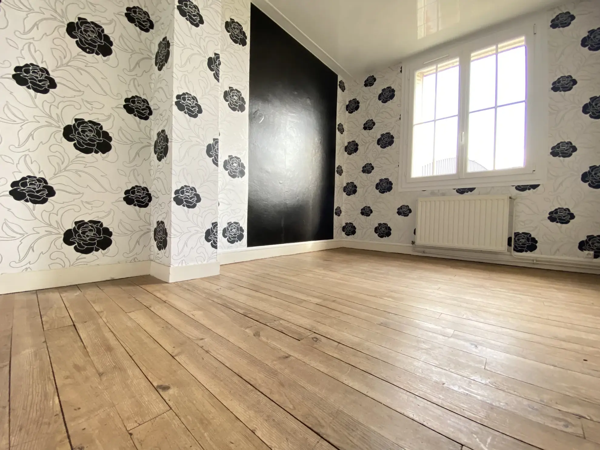 Maison de ville à vendre à Abbeville avec 3 chambres, jardin exposé et cave 