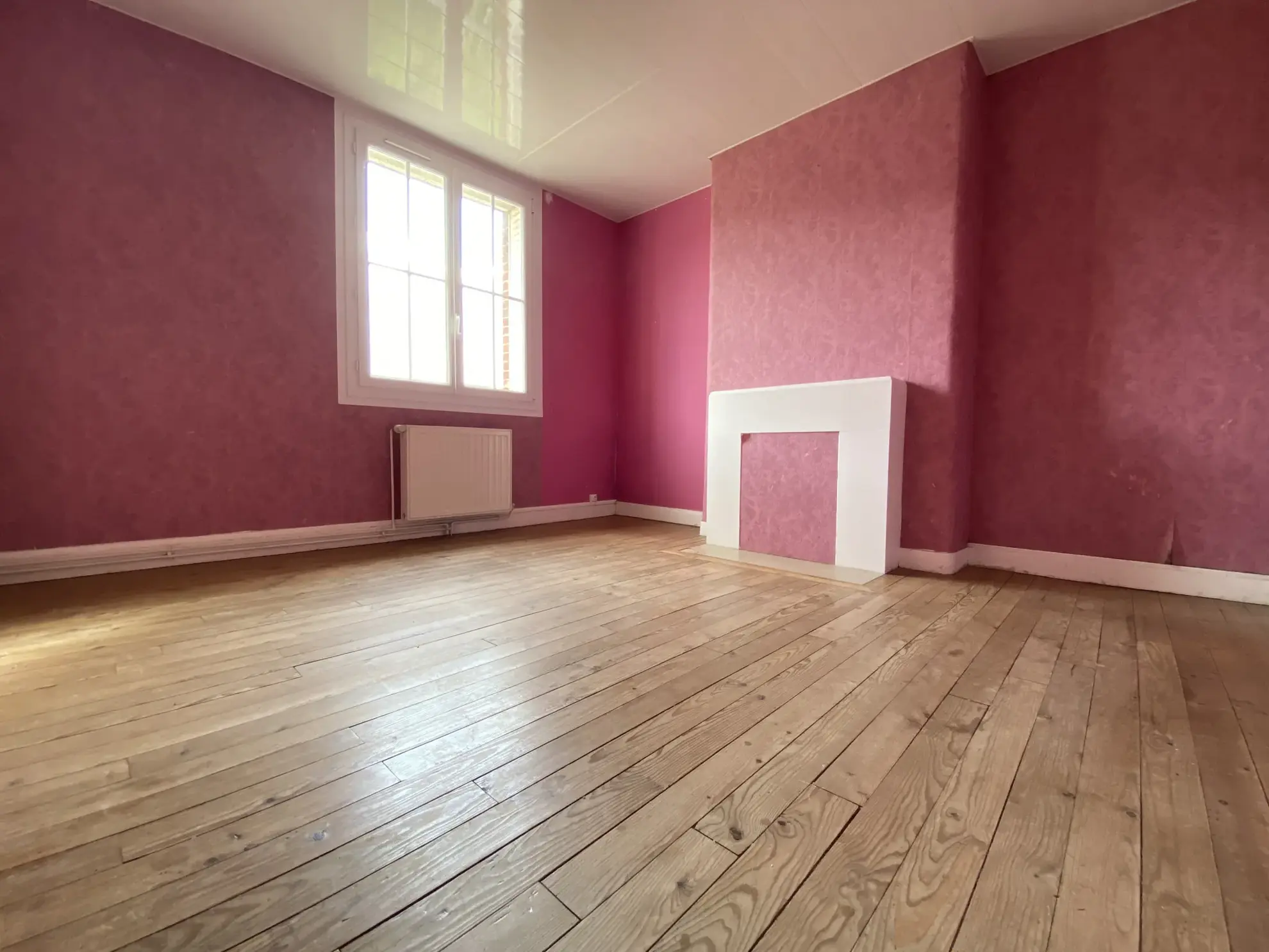 Maison de ville à vendre à Abbeville avec 3 chambres, jardin exposé et cave 