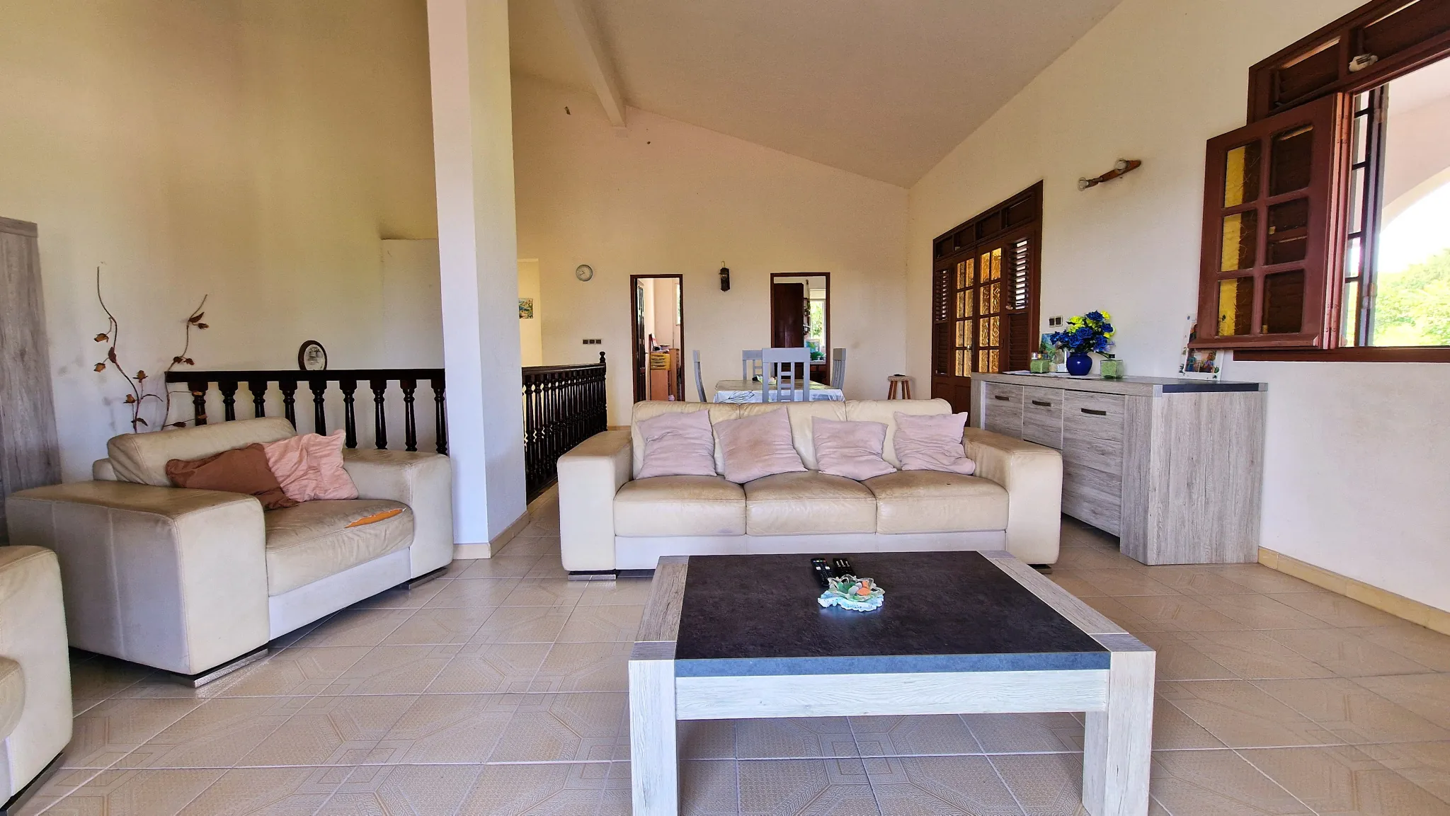 Belle maison familiale avec vue mer et campagne à Ajoupa-Bouillon 