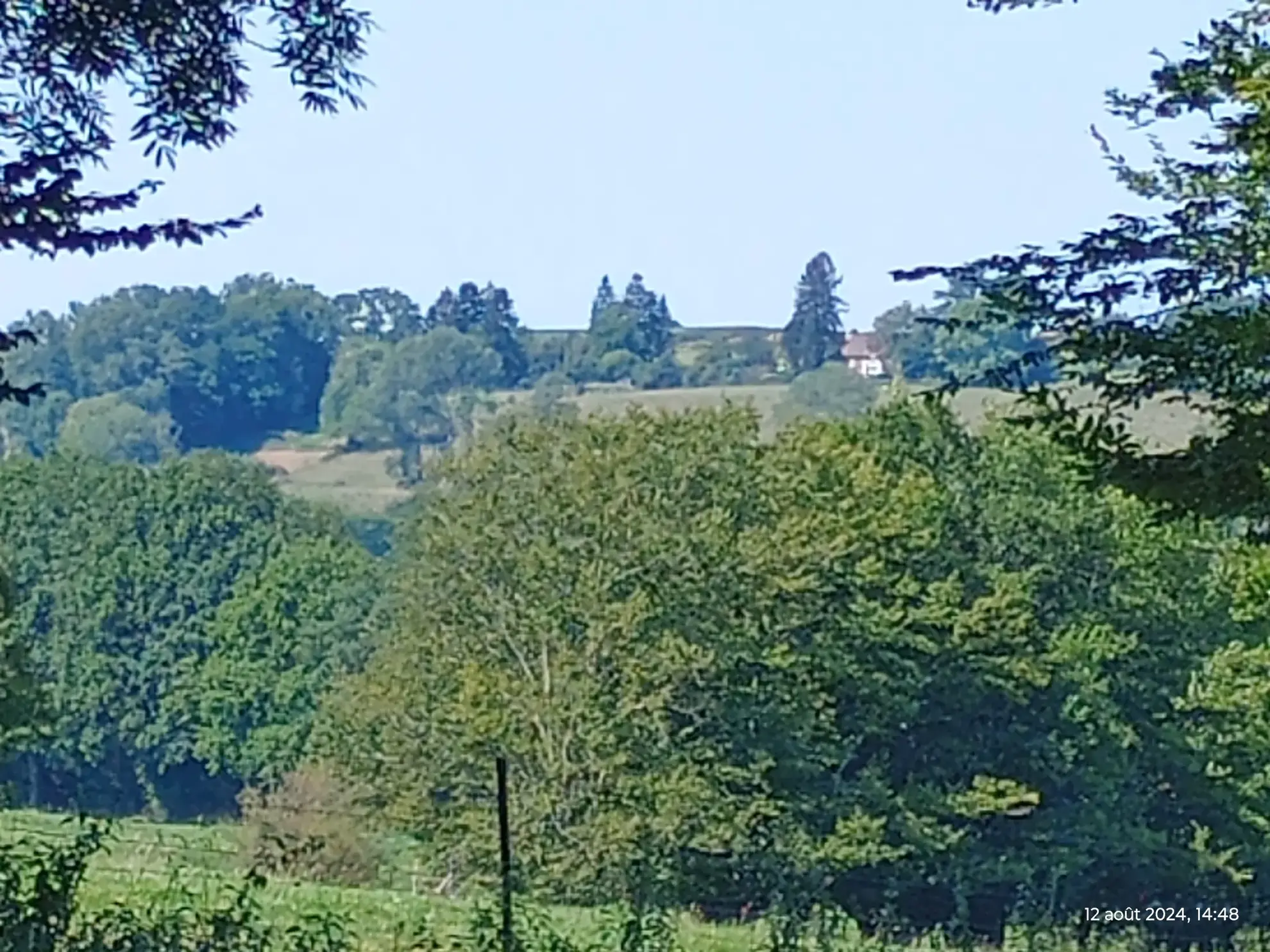 Maison de campagne à vendre à Marly-Gomont, 174 m² avec terrain de 7590 m² 