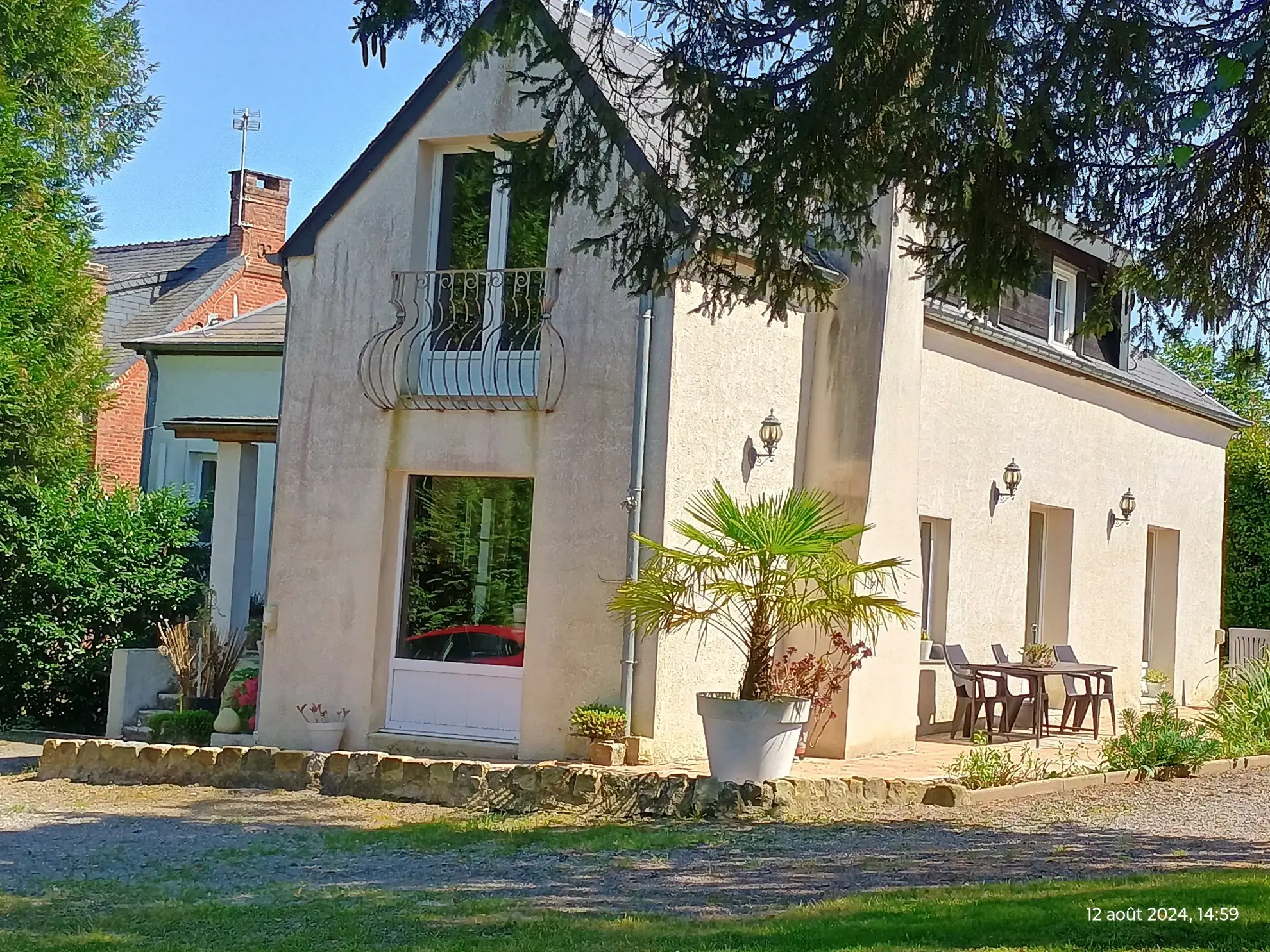 Maison de campagne à vendre à Marly-Gomont, 174 m² avec terrain de 7590 m² 