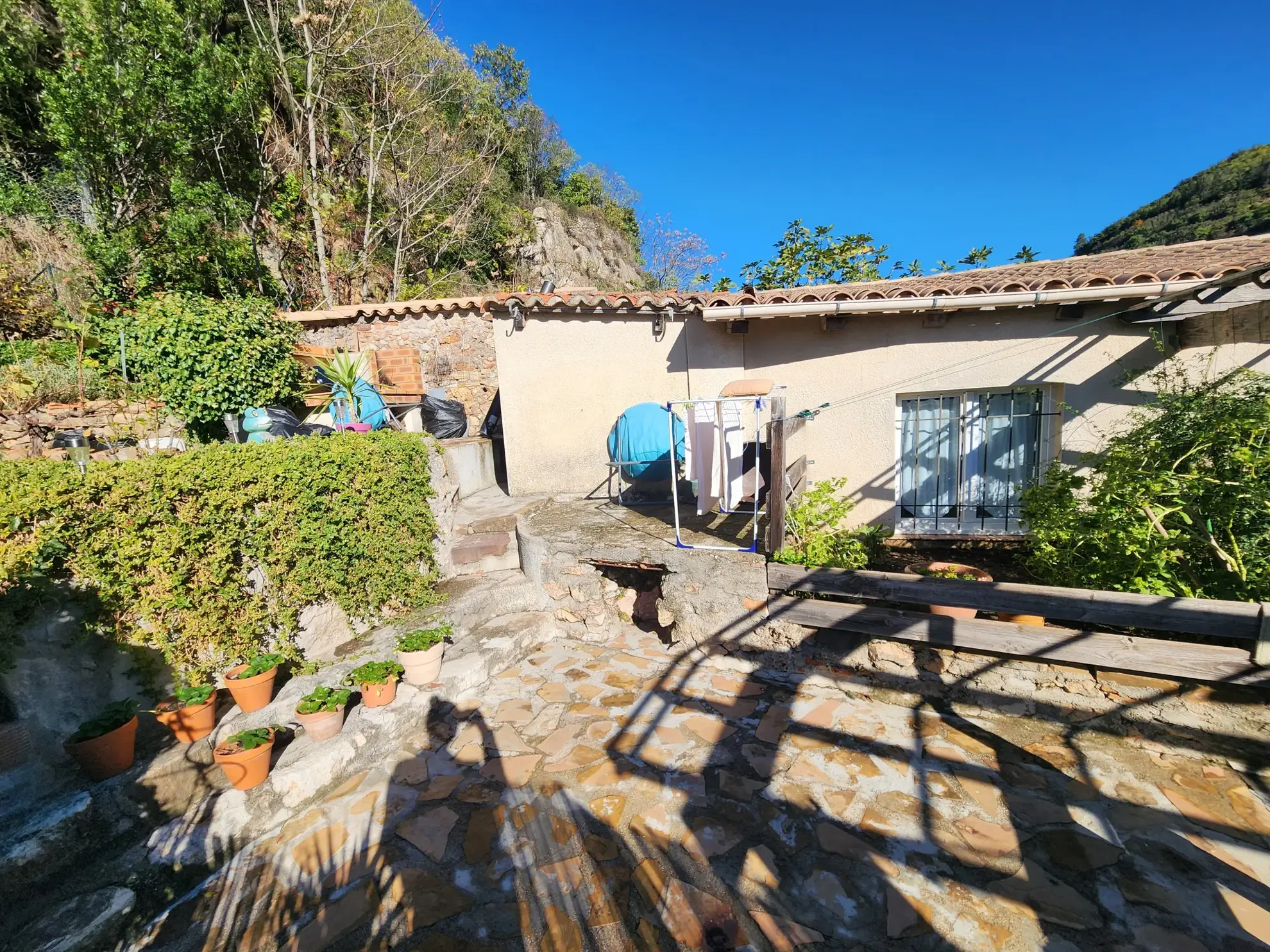 Immeuble de rapport à Lodève avec deux appartements loués