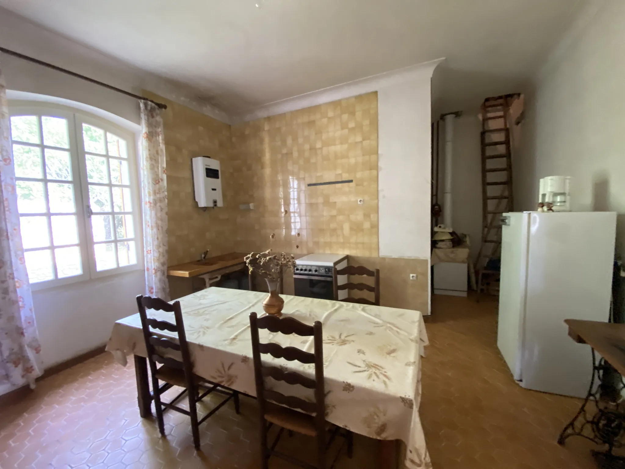 Maison 4 chambres avec jardin de 8000m² en zone constructible à Grignols 