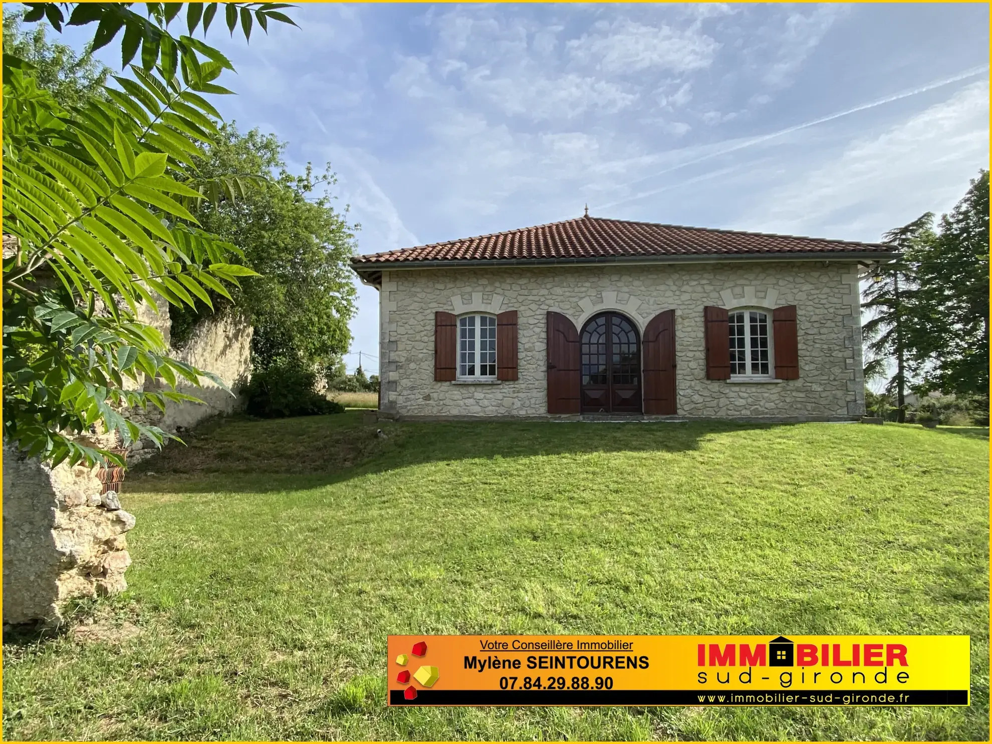 Charmante maison 4 chambres avec grand terrain en zone constructible