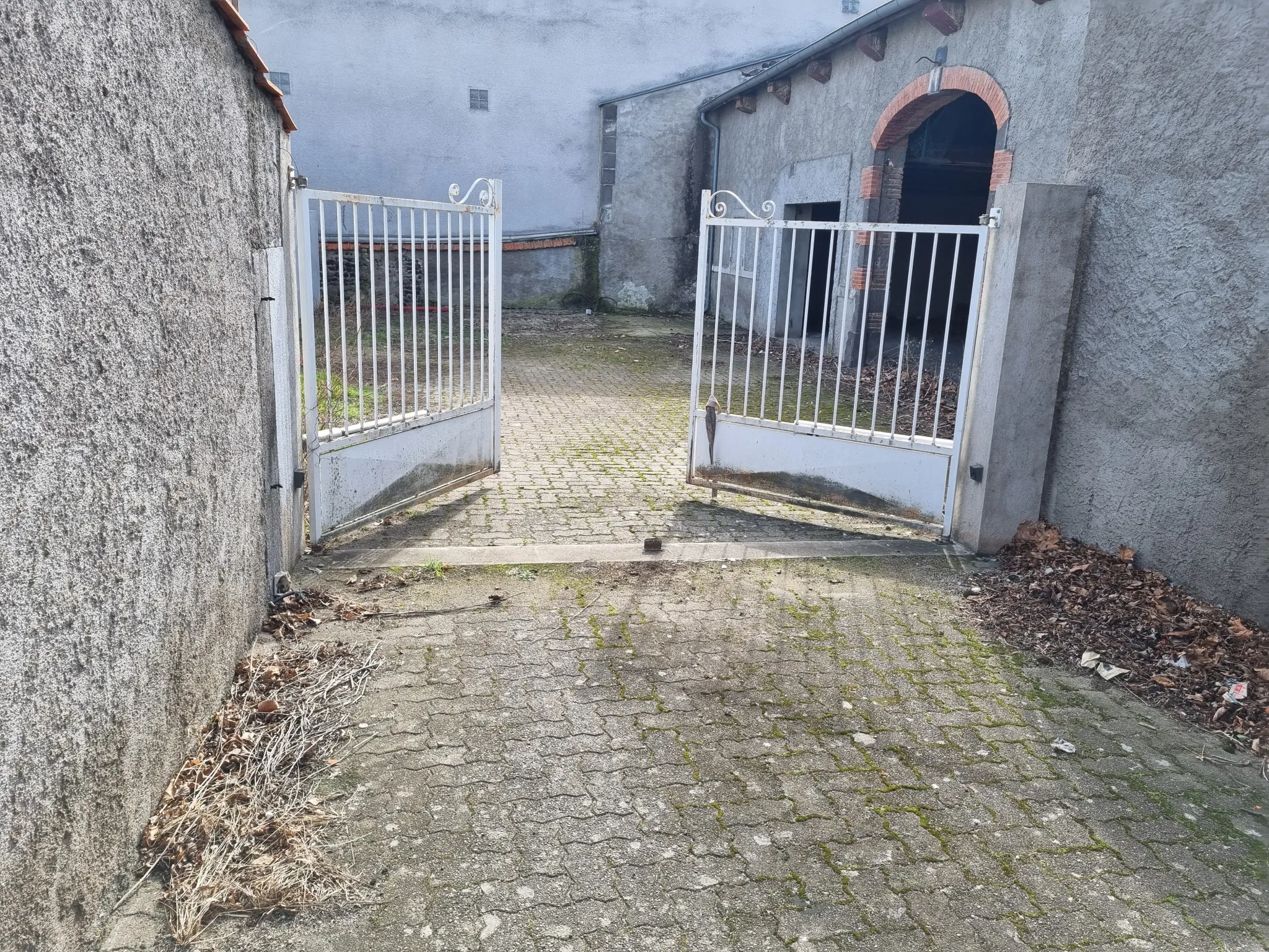 Grange à rénover avec garage à Aubière - Surface de 125 m² 