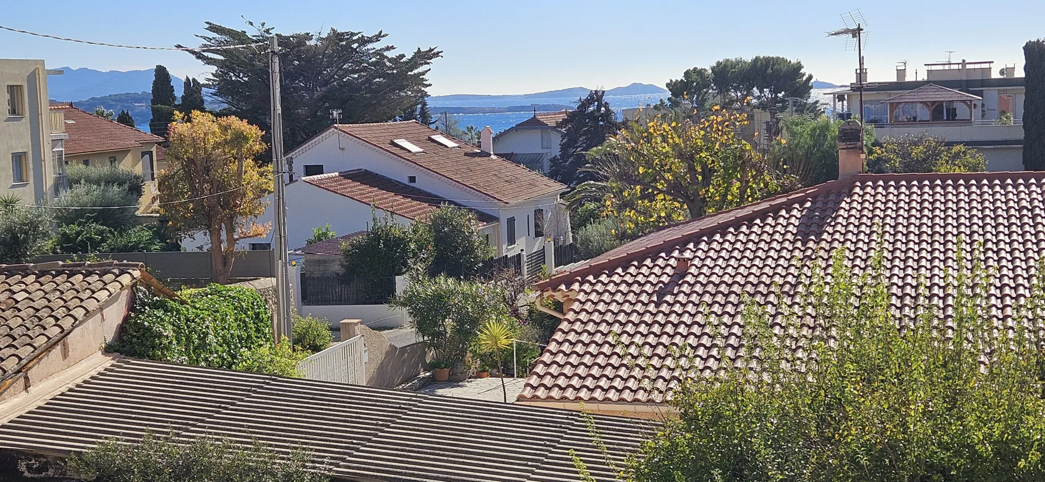 Vente d’un T2 lumineux de 49 m² avec terrasse ensoleillée à Bandol 
