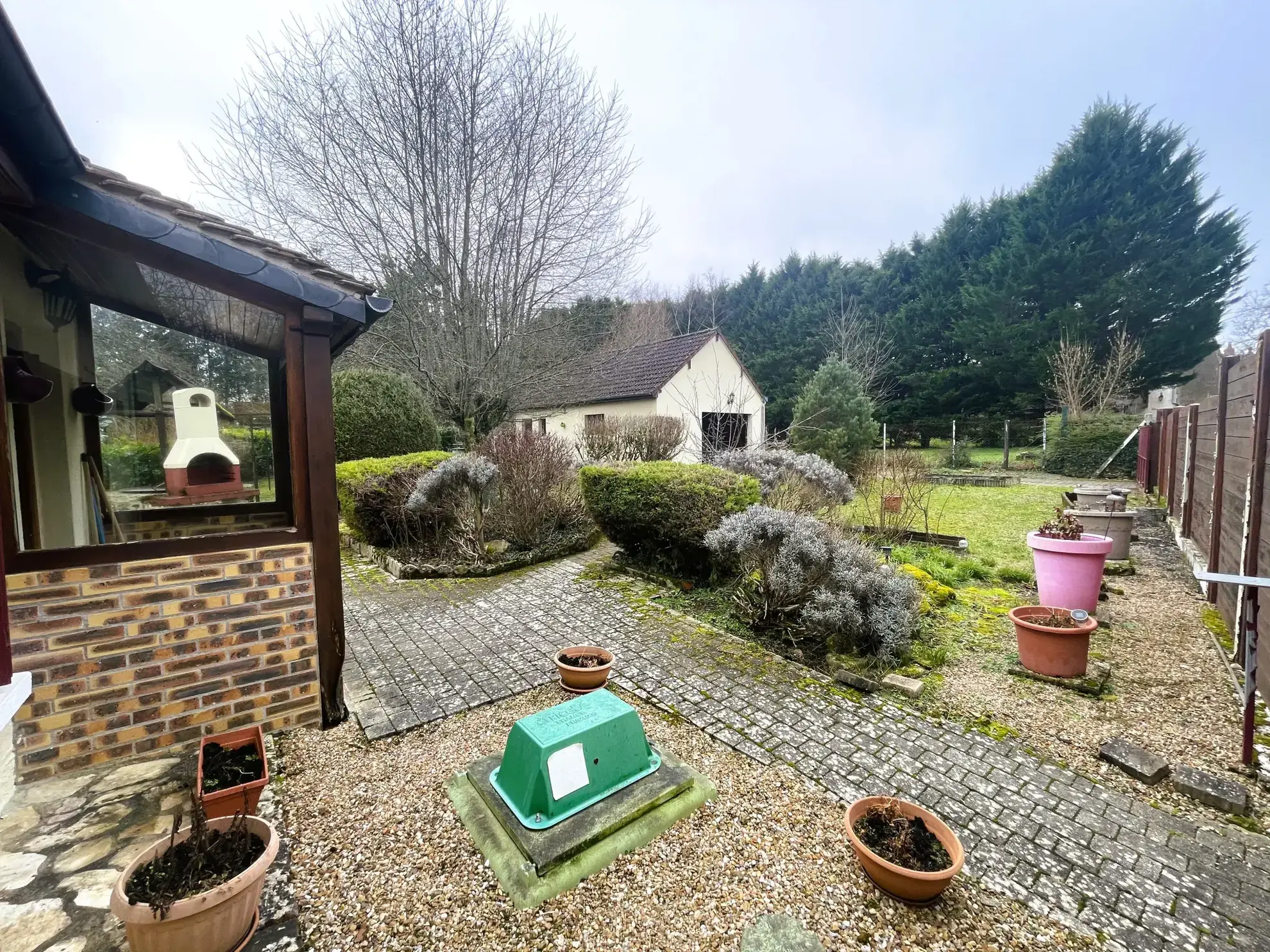 Maison conviviale de village à 5 minutes de Prémery avec garage et terrasse 