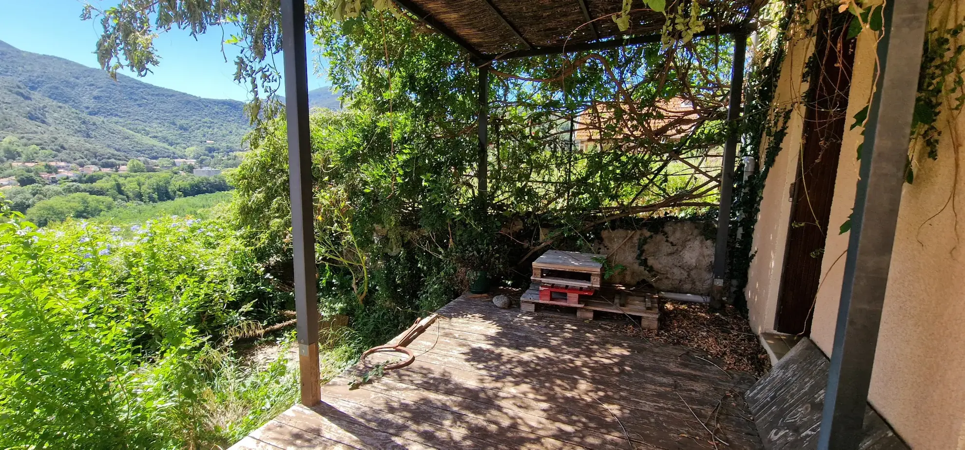 Maison à Palalda avec garage, extérieur et potentiel de plusieurs logements 