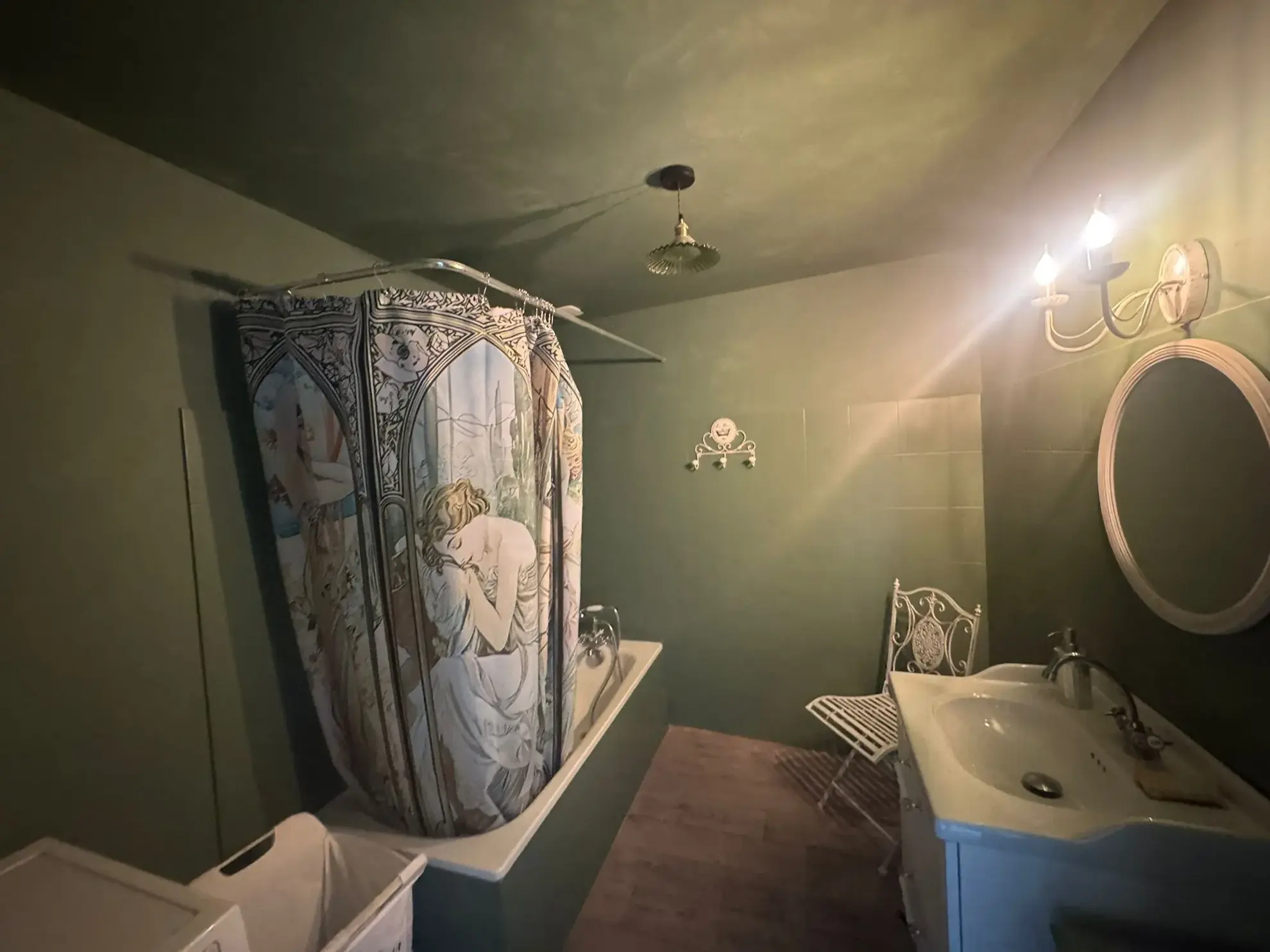 Maison à Palalda avec garage, extérieur et potentiel de plusieurs logements 