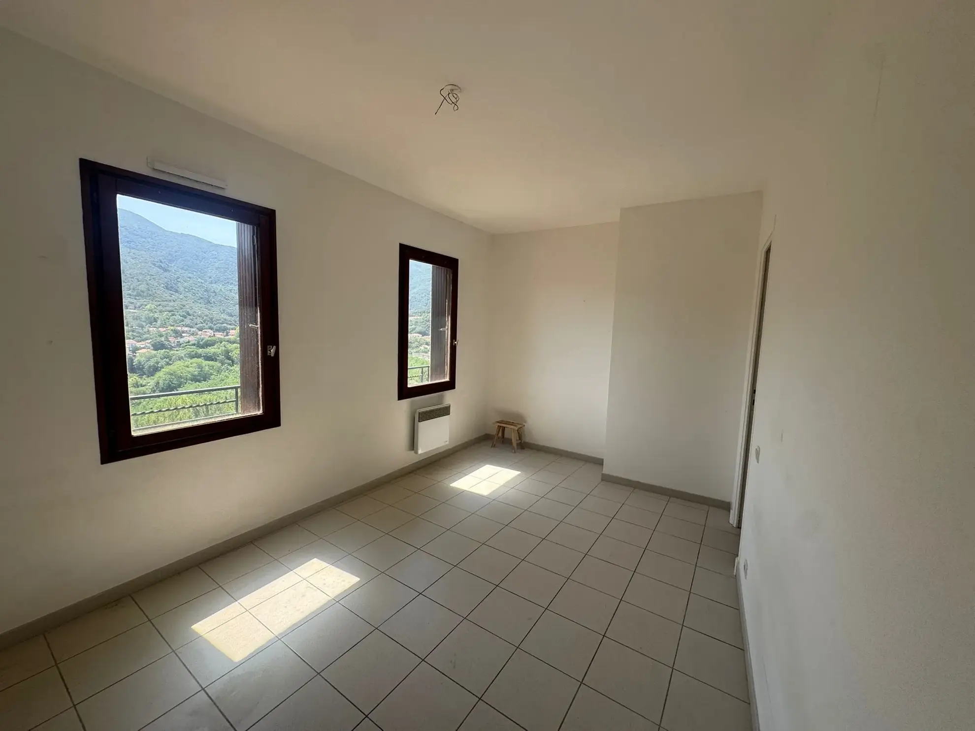 Maison à Palalda avec garage, extérieur et potentiel de plusieurs logements 