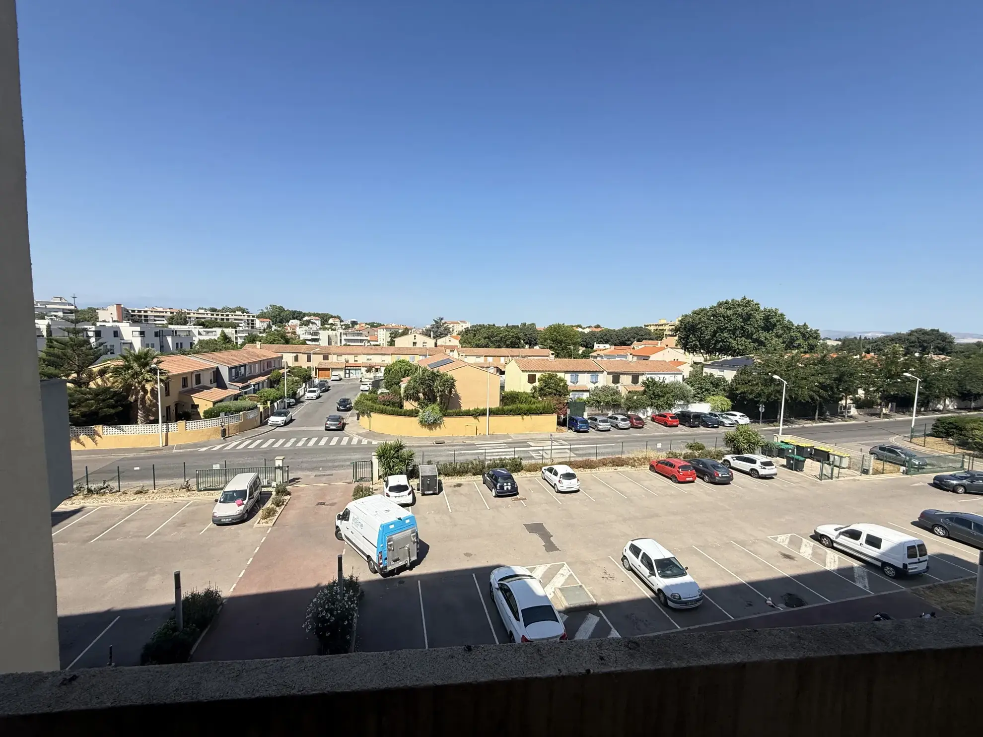 Investissement immobilier : Appartement T2 avec terrasse et parking à Perpignan