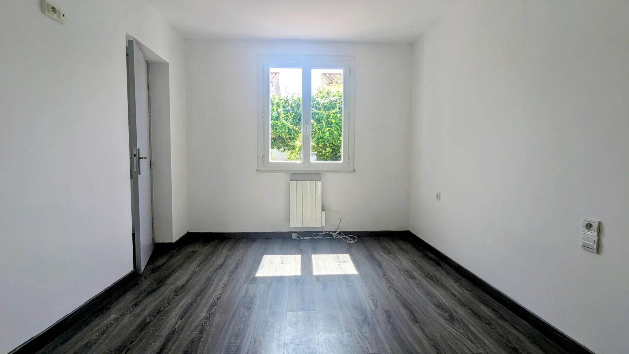 Villa 3 chambres avec terrasse et jardin à Montescot - Secteur calme 