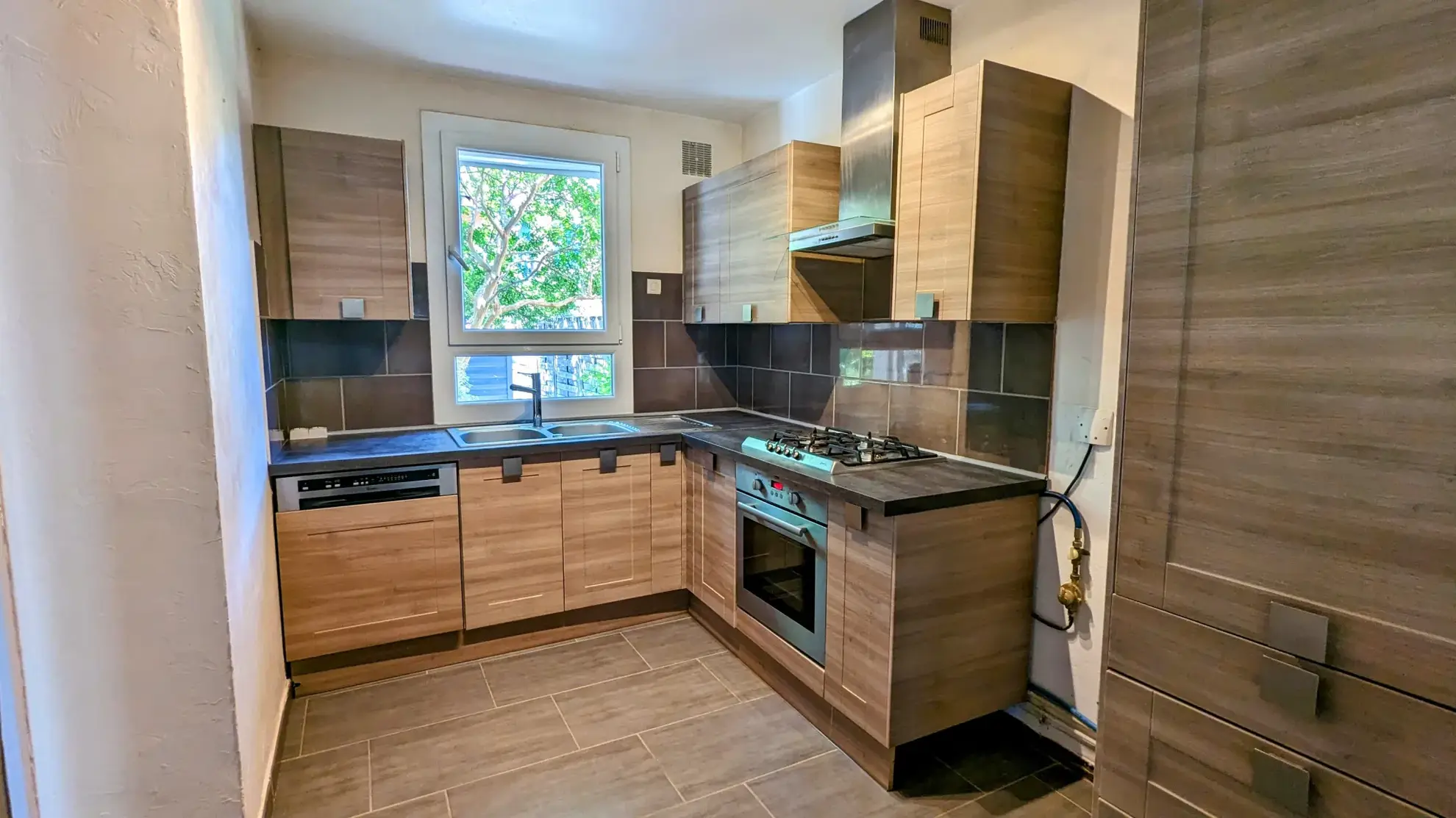 Villa 3 chambres avec terrasse et jardin à Montescot - Secteur calme 