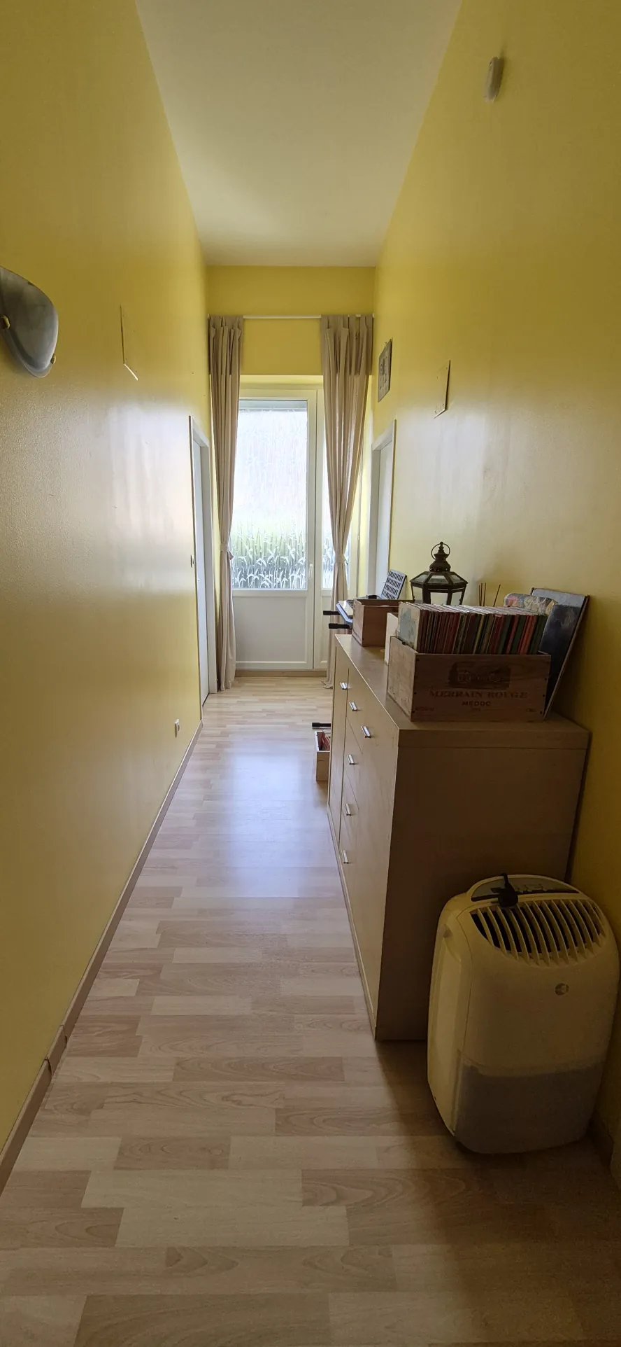 Maison en pierre à Pauillac avec cave voûtée et potentiel mixte 